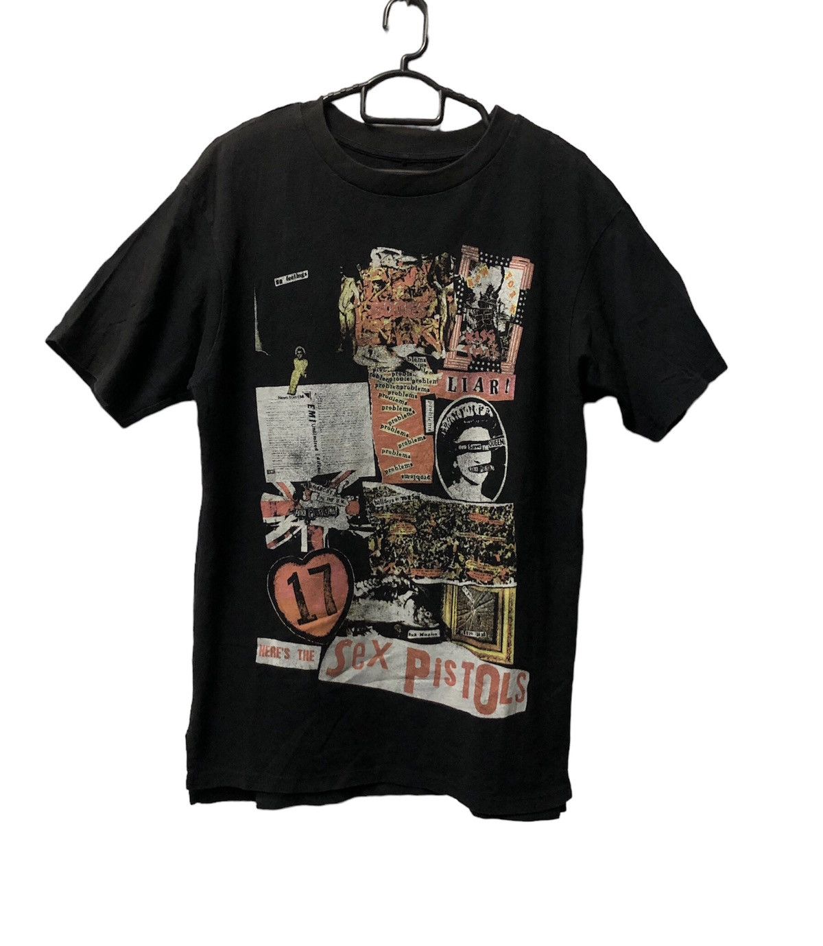 Band Tees Sex Pistols x Uniqlo Full Print Size US S / EU 44-46 / 1 - 15 Thumbnail