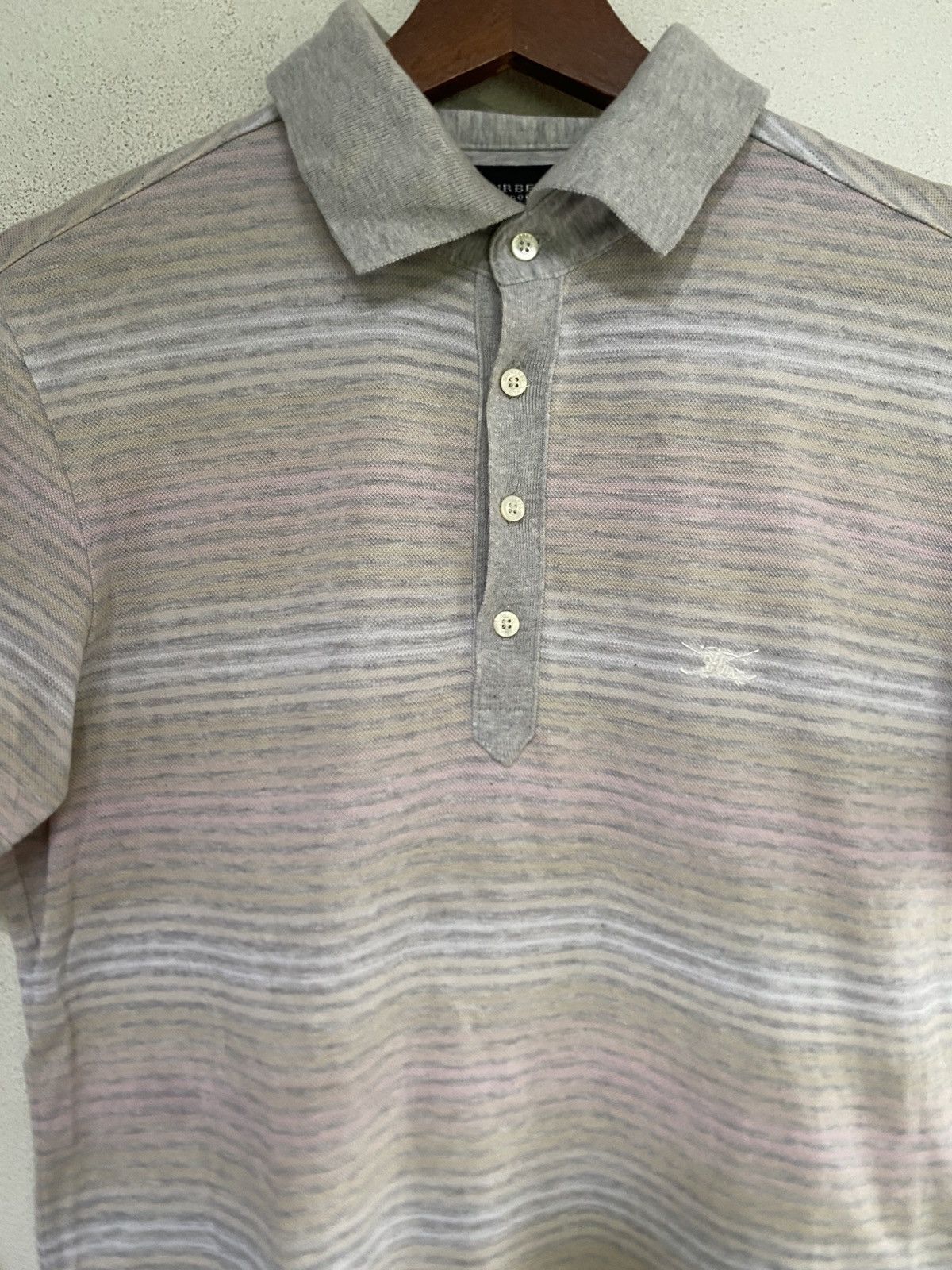 Burberry × Japanese Brand Burberry Golf White Striped Short Sleeve Collar T Shirt Size US M / EU 48-50 / 2 - 2 Thumbnail