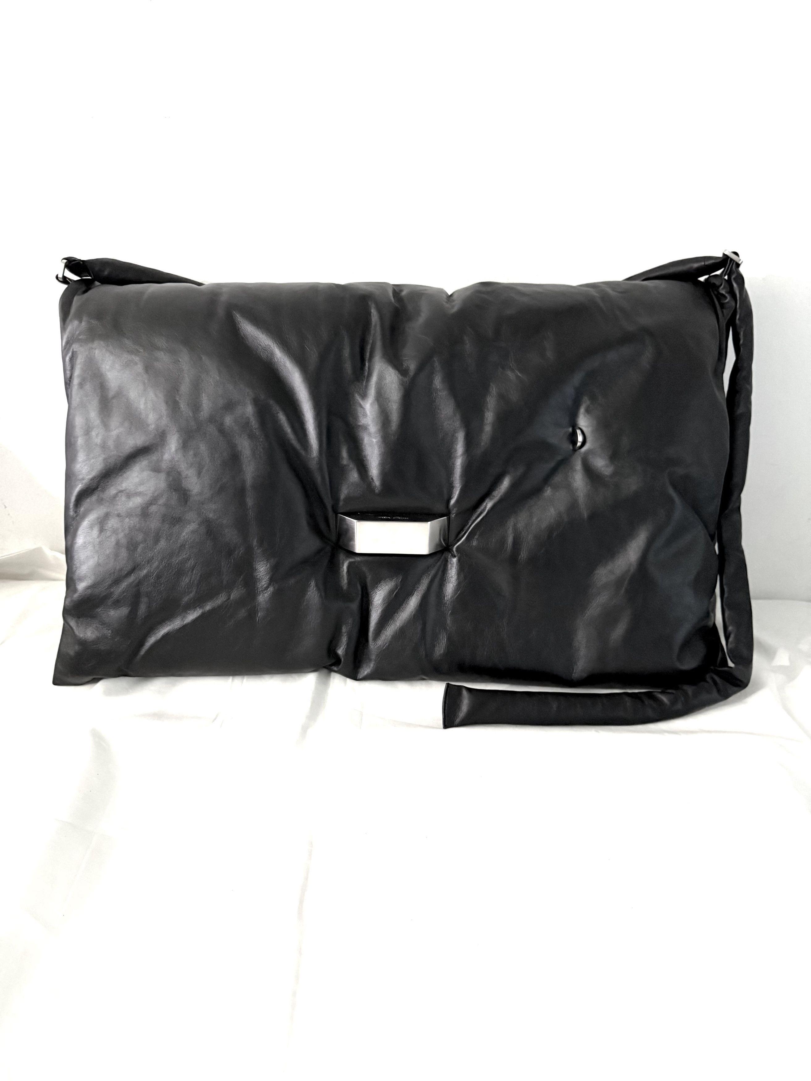 Rick Owens Very Big Pillow Griffin Quilted Leather Shoulder Bag Size ONE SIZE - 3 Thumbnail