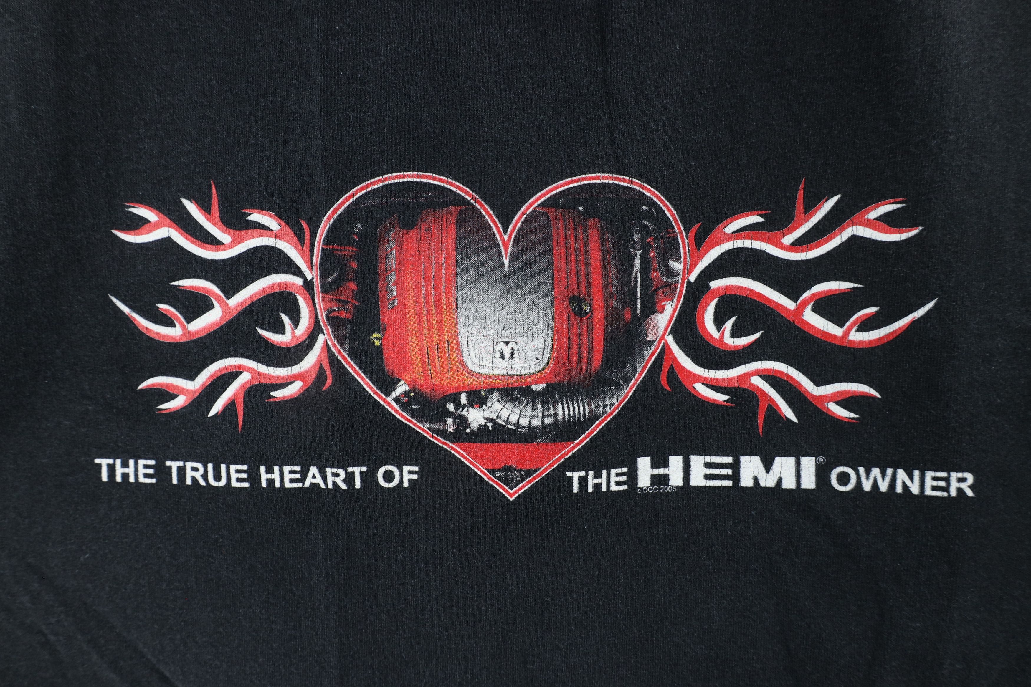 Vintage Vintage Y2K Hemi Heart Tribal Short Sleeve T-Shirt Black Size US L / EU 52-54 / 3 - 4 Thumbnail