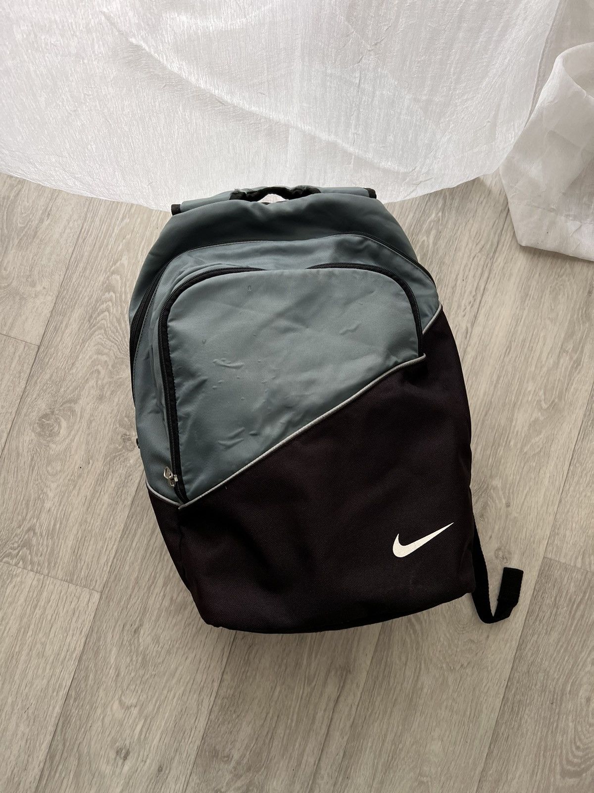 Nike × Vintage Vintage Nike Backpack Y2K Bag Size ONE SIZE - 1 Thumbnail