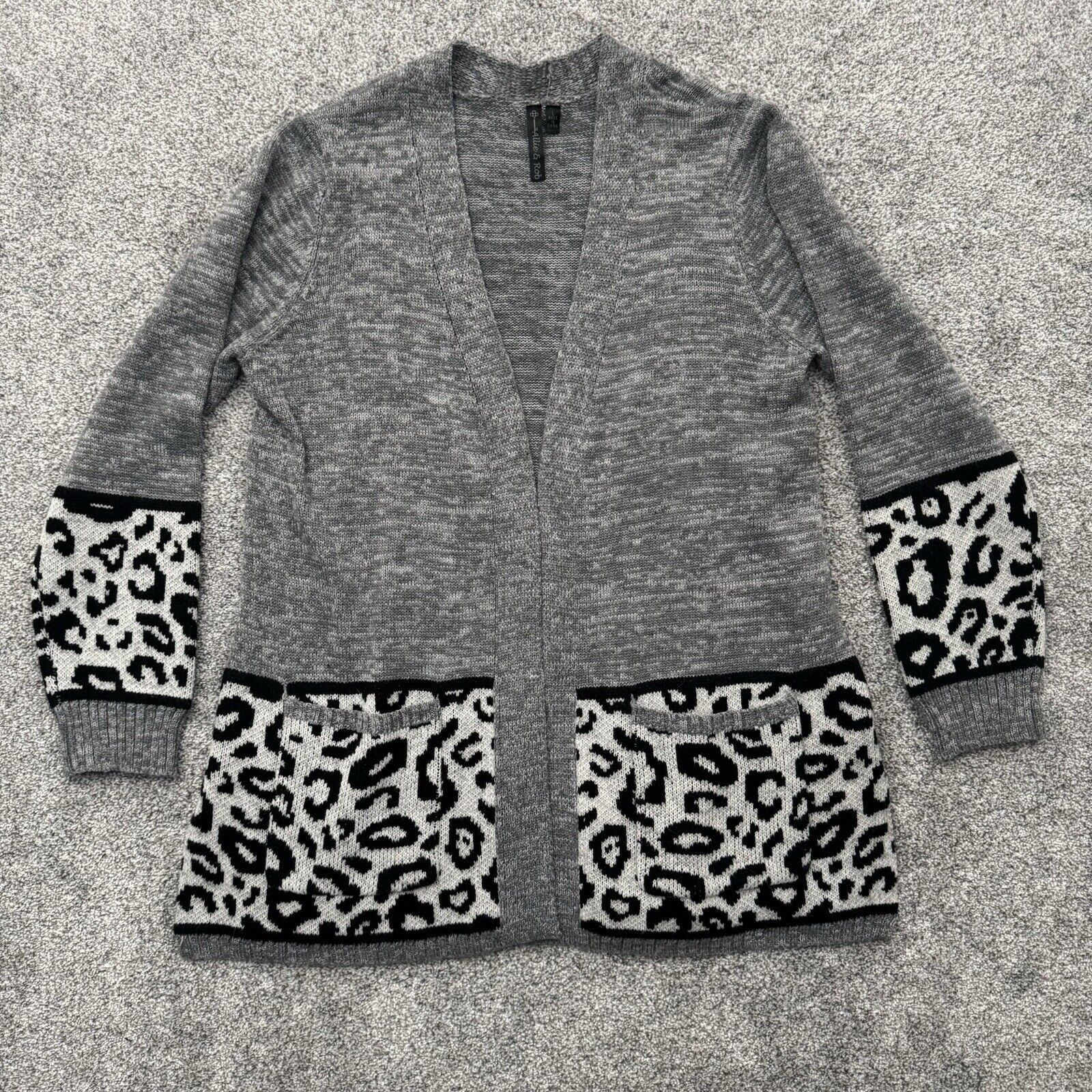 Other Allie & Rob Cardigan Sweater Womens Large Leopard Print Cozy Size L / US 10 / IT 46 - 1 Thumbnail
