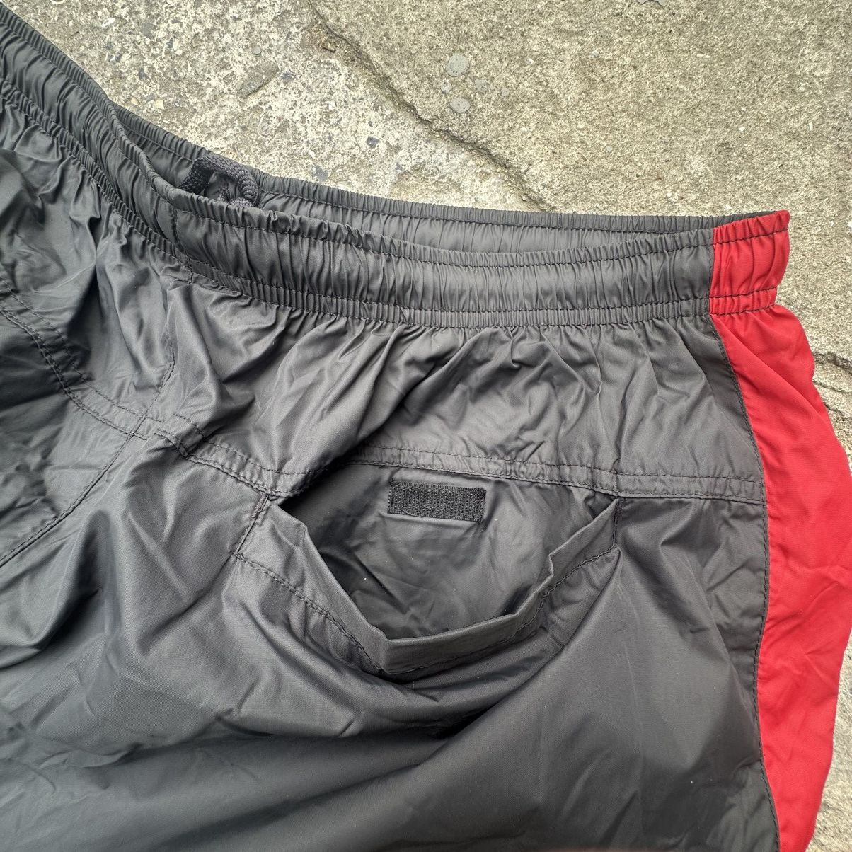 Nike VNTG Nike Nylon track parachute pants small logo zipped up Size US 36 / EU 52 - 6 Thumbnail