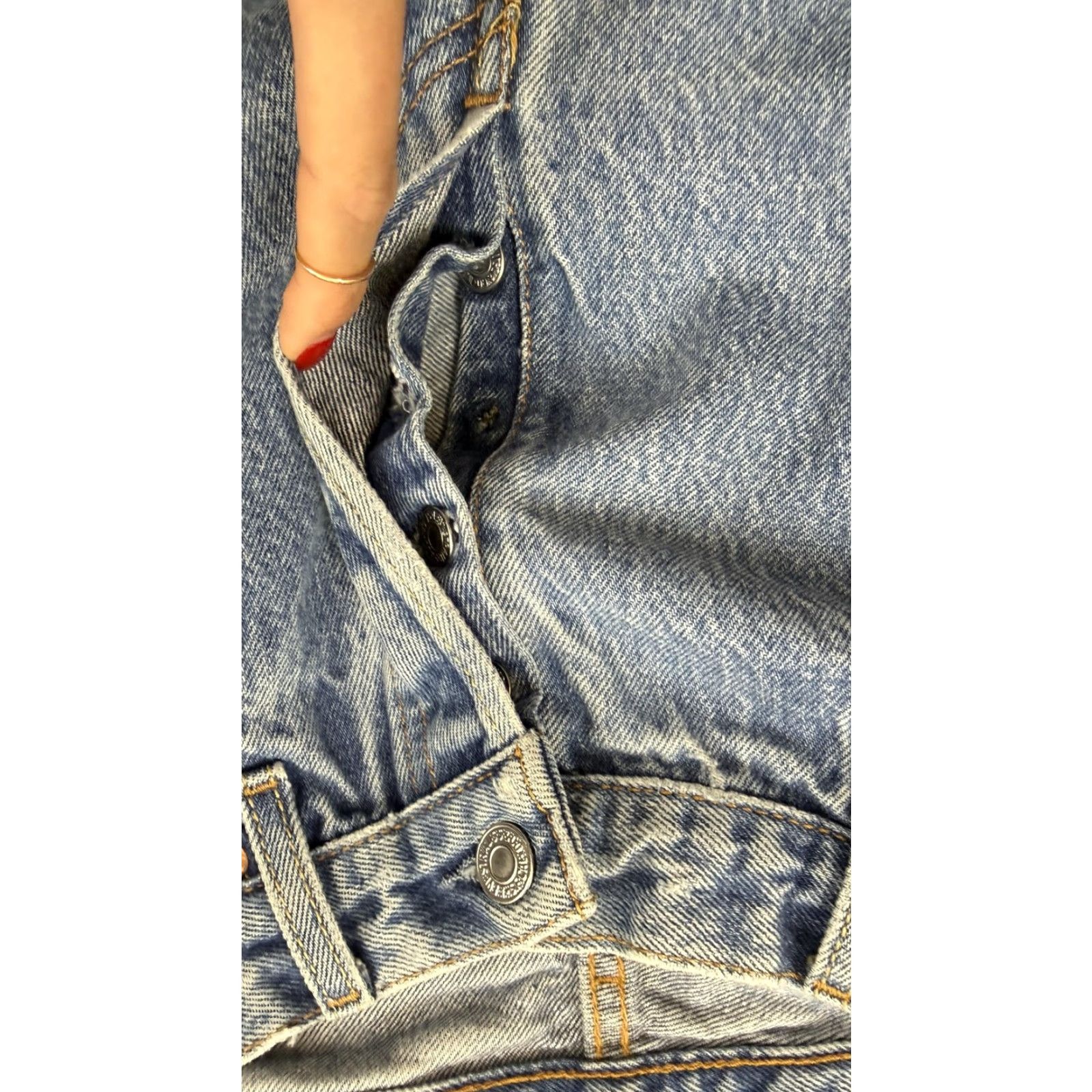 Levi's VINTAGE Levi's 501 Jeans Mens 35x32 Blue Button Fly High Rise Distressed 90s Size US 35 - 5 Thumbnail