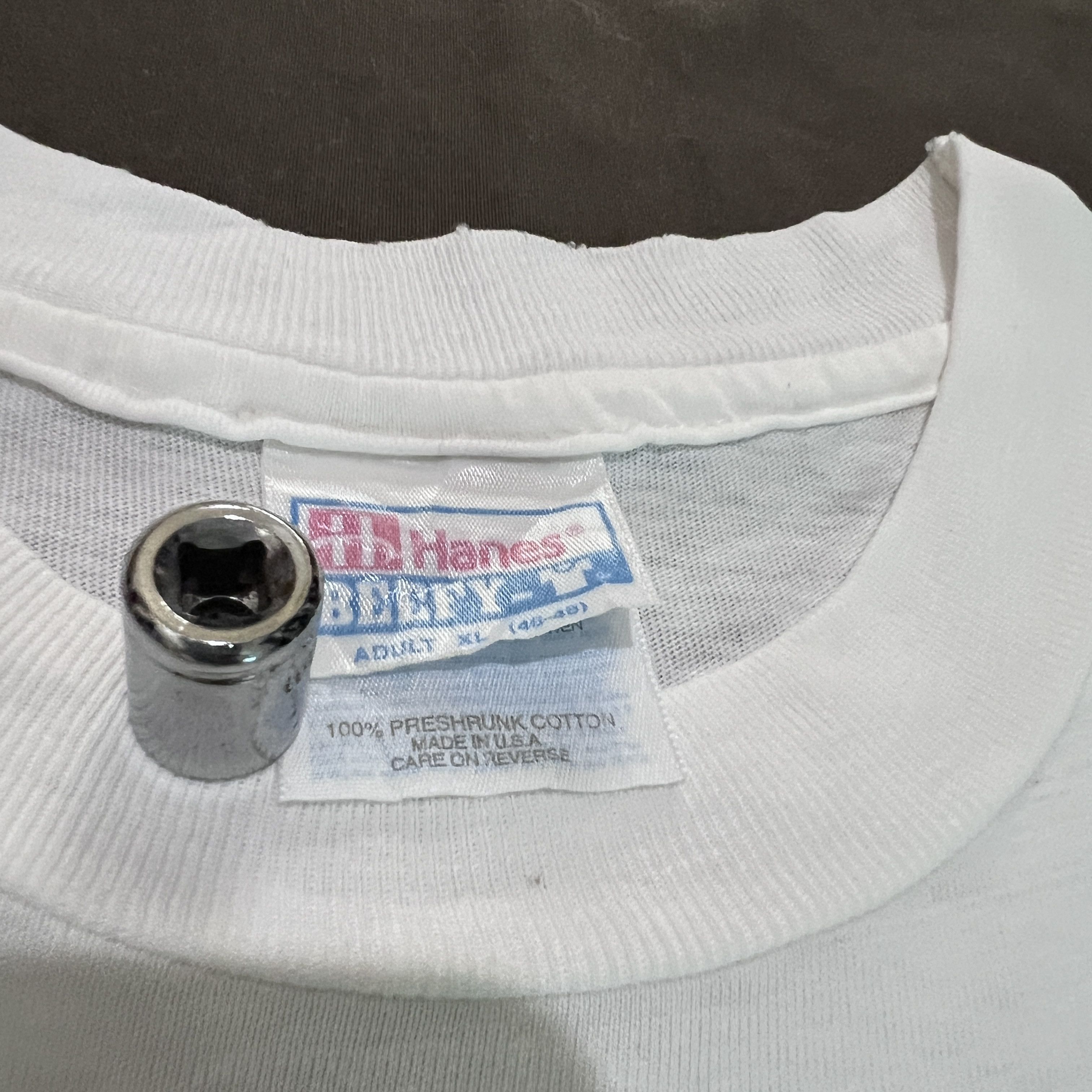 Vintage Vintage 90s Delmas Howe: Rodeo Pantheon "Atlas" Art Tee XL Size US XL / EU 56 / 4 - 5 Thumbnail