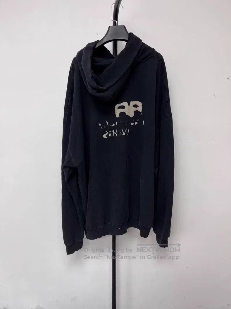 Balenciaga Balenciaga Logo Printed Hooded Pullover Sweatshirt Size US L / EU 52-54 / 3 - 2 Thumbnail
