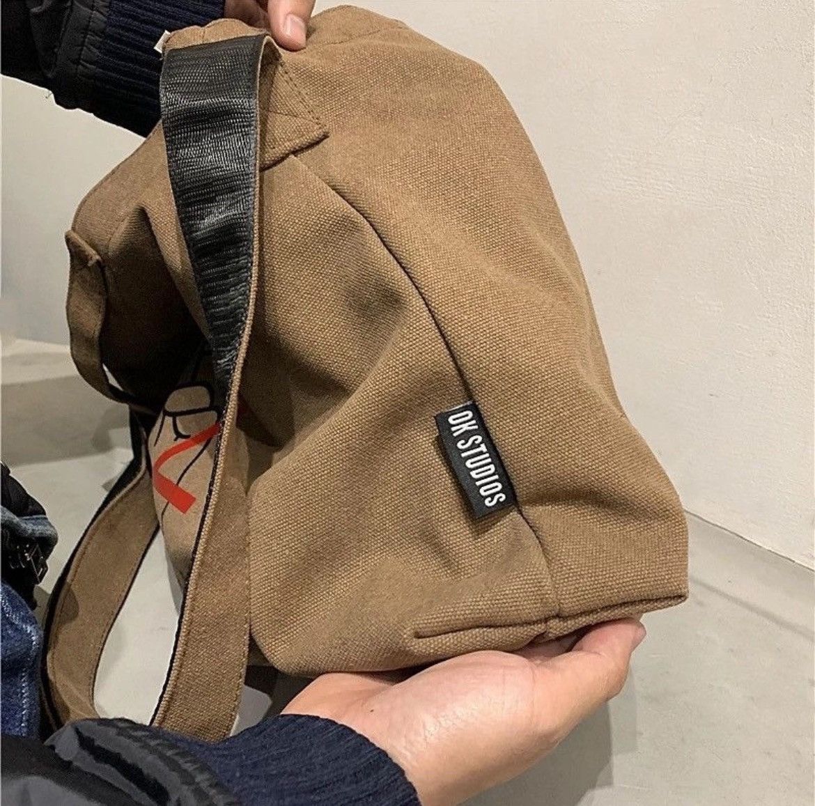 Japanese Brand Graphic print canvas shoulder bag messenger bag y2k Size ONE SIZE - 4 Thumbnail