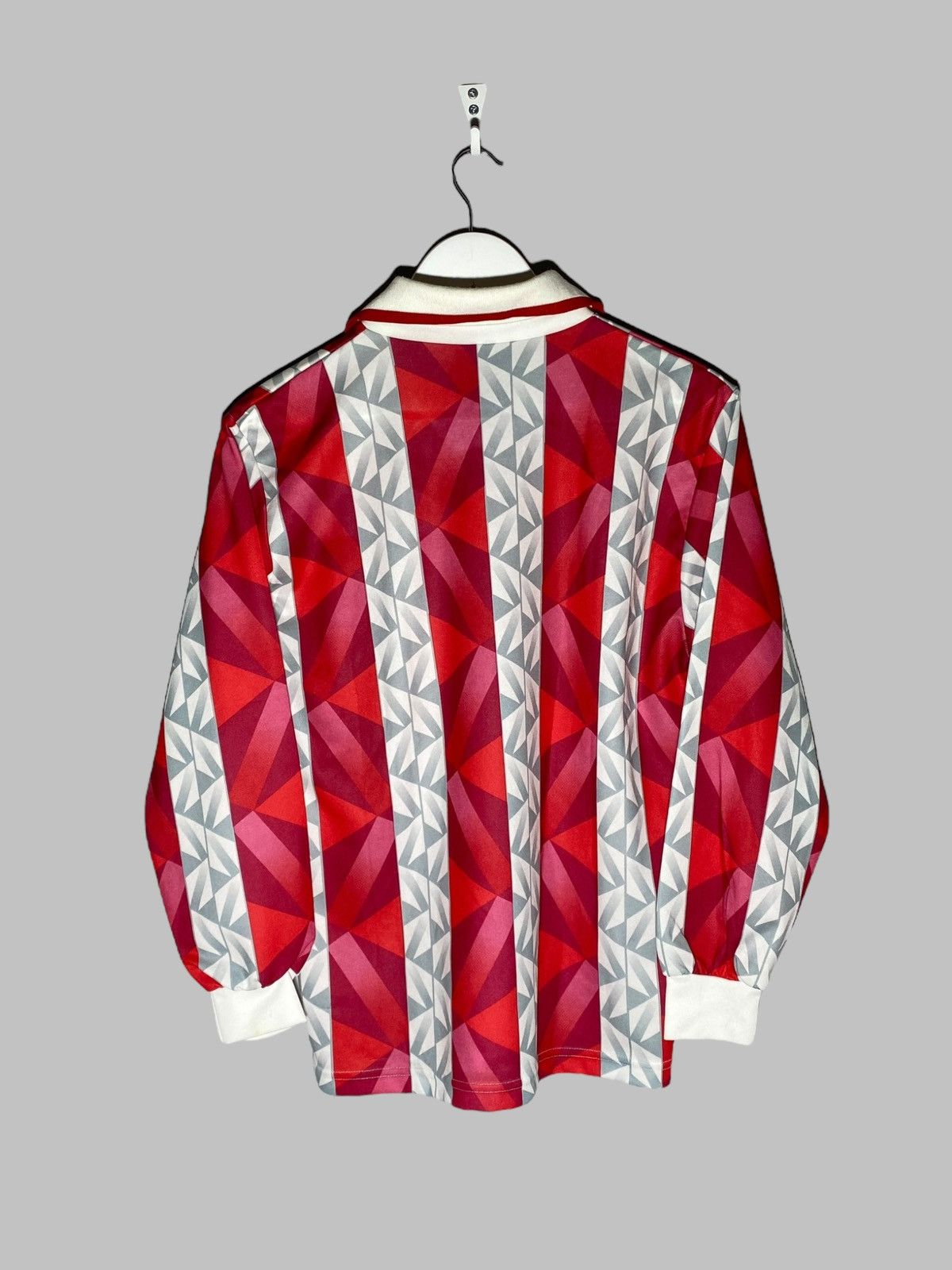 Vintage 🔥 90s LOTTO CALCIO ITALIA GEOMETRIC JERSEY AC MILAN VIBES Size US XS / EU 42 / 0 - 2 Thumbnail