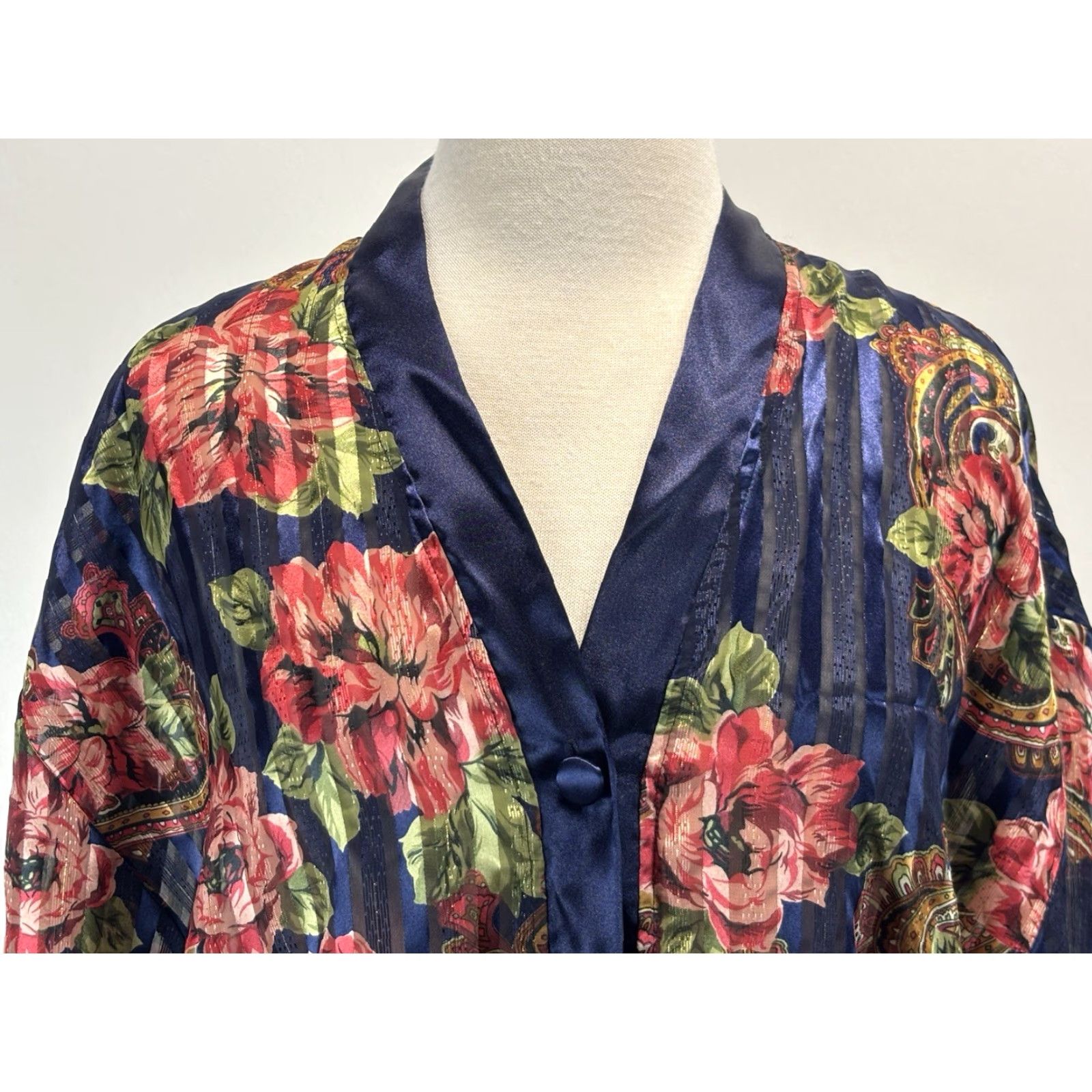 Victoria's Secret Vintage Victoria's Secret Sleep Shirt Large Navy Floral Semi Sheer Gold Label Vtg Size L / US 10 / IT 46 - 5 Thumbnail
