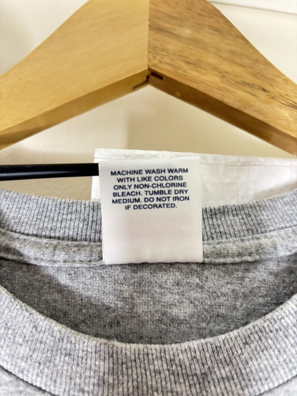 Supreme Supreme Araki Orchid LS Grey Tee FW16 Size US M / EU 48-50 / 2 - 5 Thumbnail