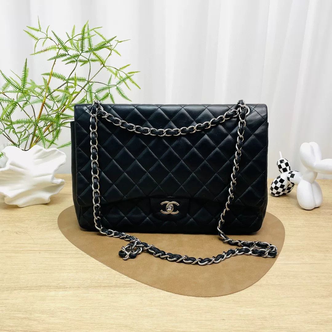 Chanel Pre-loved Bag Very good condition Size ONE SIZE - 1 Thumbnail