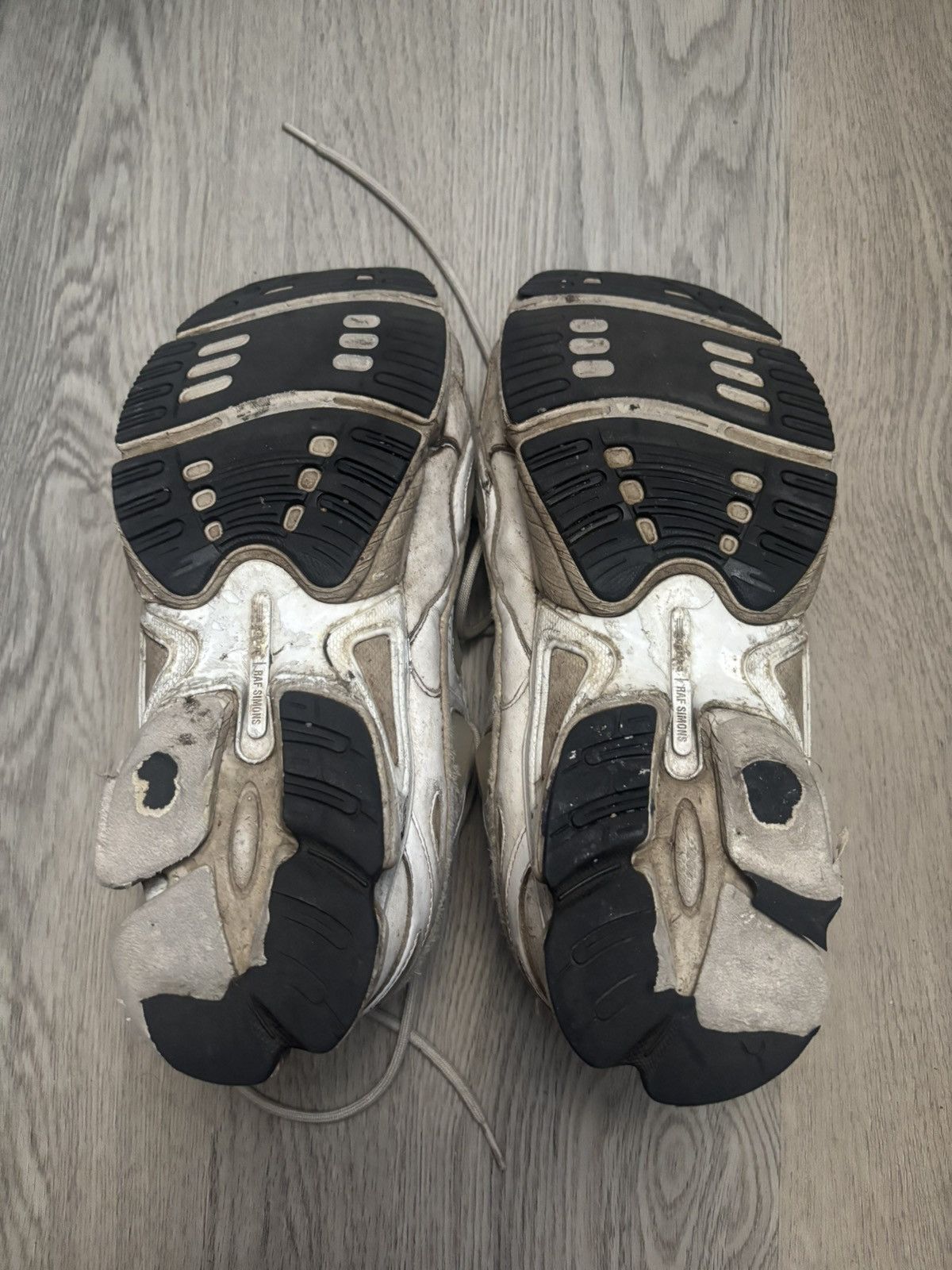 Raf Simons Raf Simons Ozweego 2 Cream Size US 13 / EU 46 - 3 Thumbnail