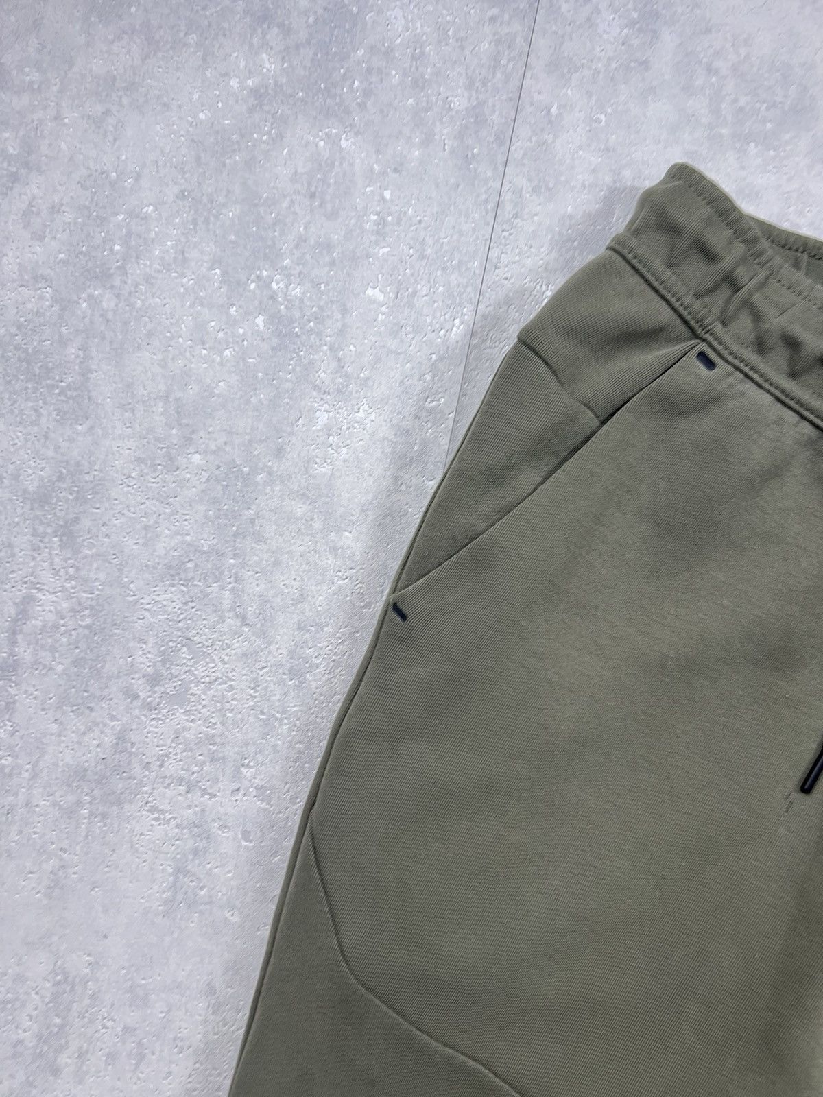 Nike NIKE TECH FLEECE RETRO SWEATPANTS Y2K SWOOSH LOGO Size US 34 / EU 50 - 6 Thumbnail
