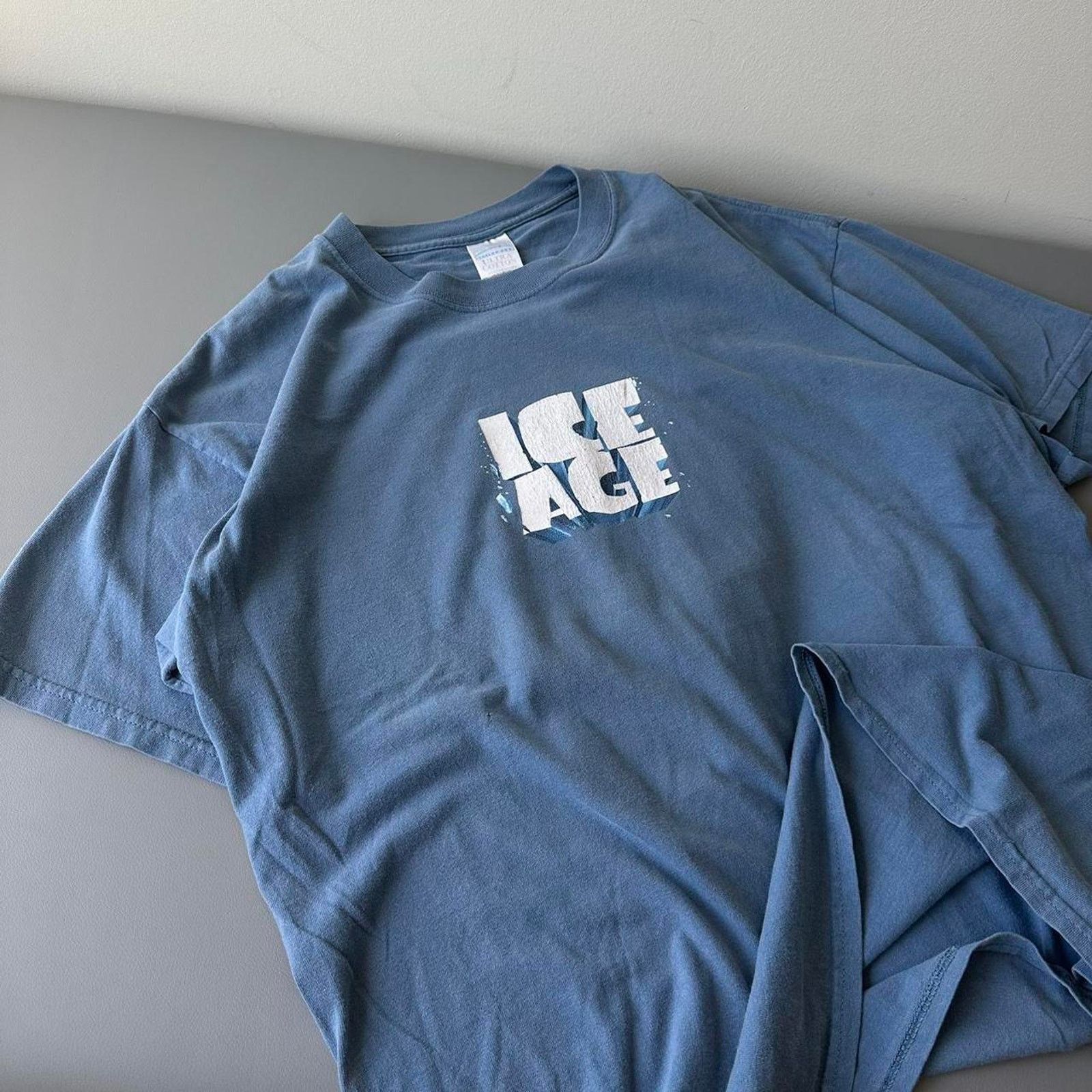 Vintage Rare Vintage 00s Ice Age Blockbuster Movie Graphic Shirt Size US XL / EU 56 / 4 - 5 Thumbnail