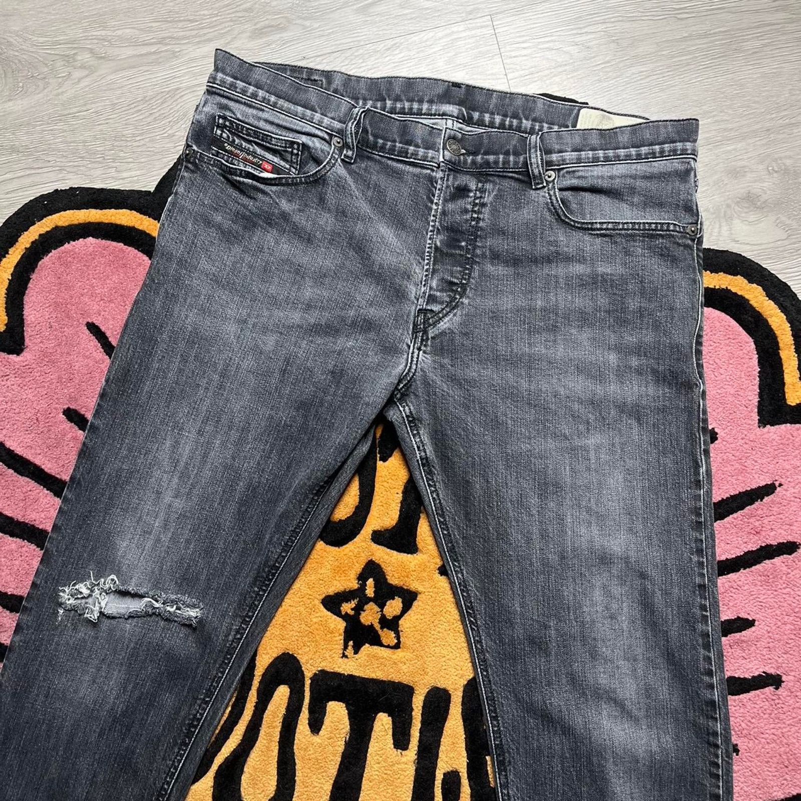 Diesel Diesel D-Luster Slim Fit Stretch Distressed Denim Jean 36x34 Size US 36 / EU 52 - 2 Thumbnail
