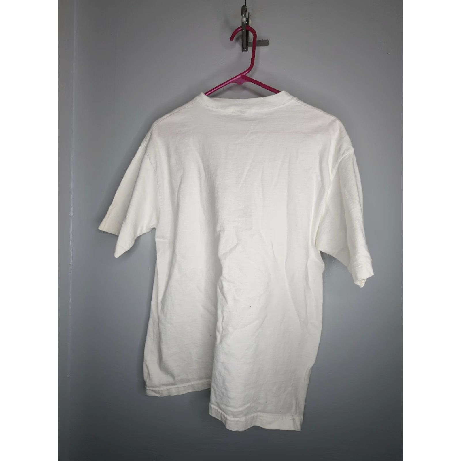 Vintage VINTAGE 90s Mens L Longboat Key Florida Embroidered Rose T Shirt Distressed Size US L / EU 52-54 / 3 - 2 Thumbnail
