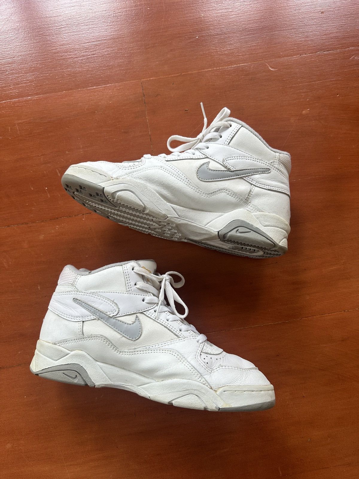 Nike × Vintage vintage white nike 1994 sneakers Size US 8.5 / EU 41-42 - 3 Thumbnail
