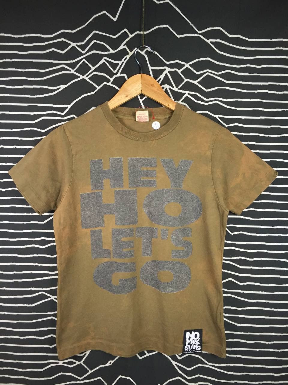Japanese Brand Vtg RNA Alternative Inc. No Mix Slang Ramones Hey Ho Tee Size US M / EU 48-50 / 2 - 2 Thumbnail