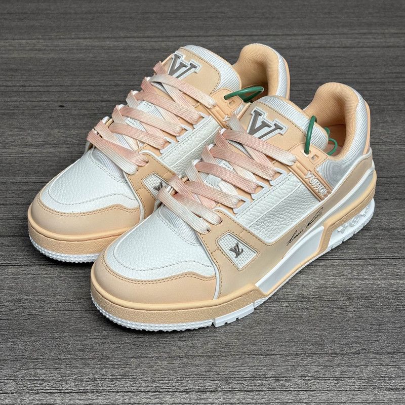 Louis Vuitton Louis Vuitton Trainer Low-Top Sneakers in Orange Size US 10 / EU 43 - 1 Thumbnail
