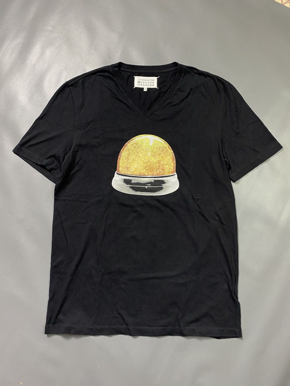 Maison Margiela Maison Margiela Snow Globe T-shirt size 48 | Grailed