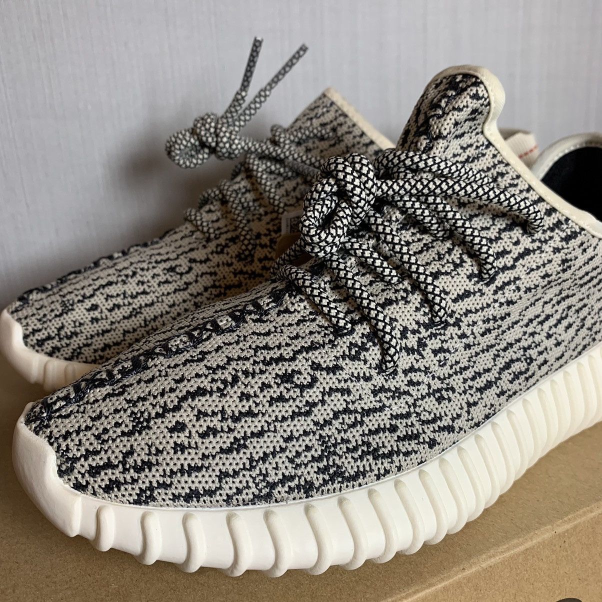 Adidas × Kanye West × Yeezy Yeezy Boost 350 Turtle Dove (2022) Size US 7 / EU 40 - 2 Thumbnail