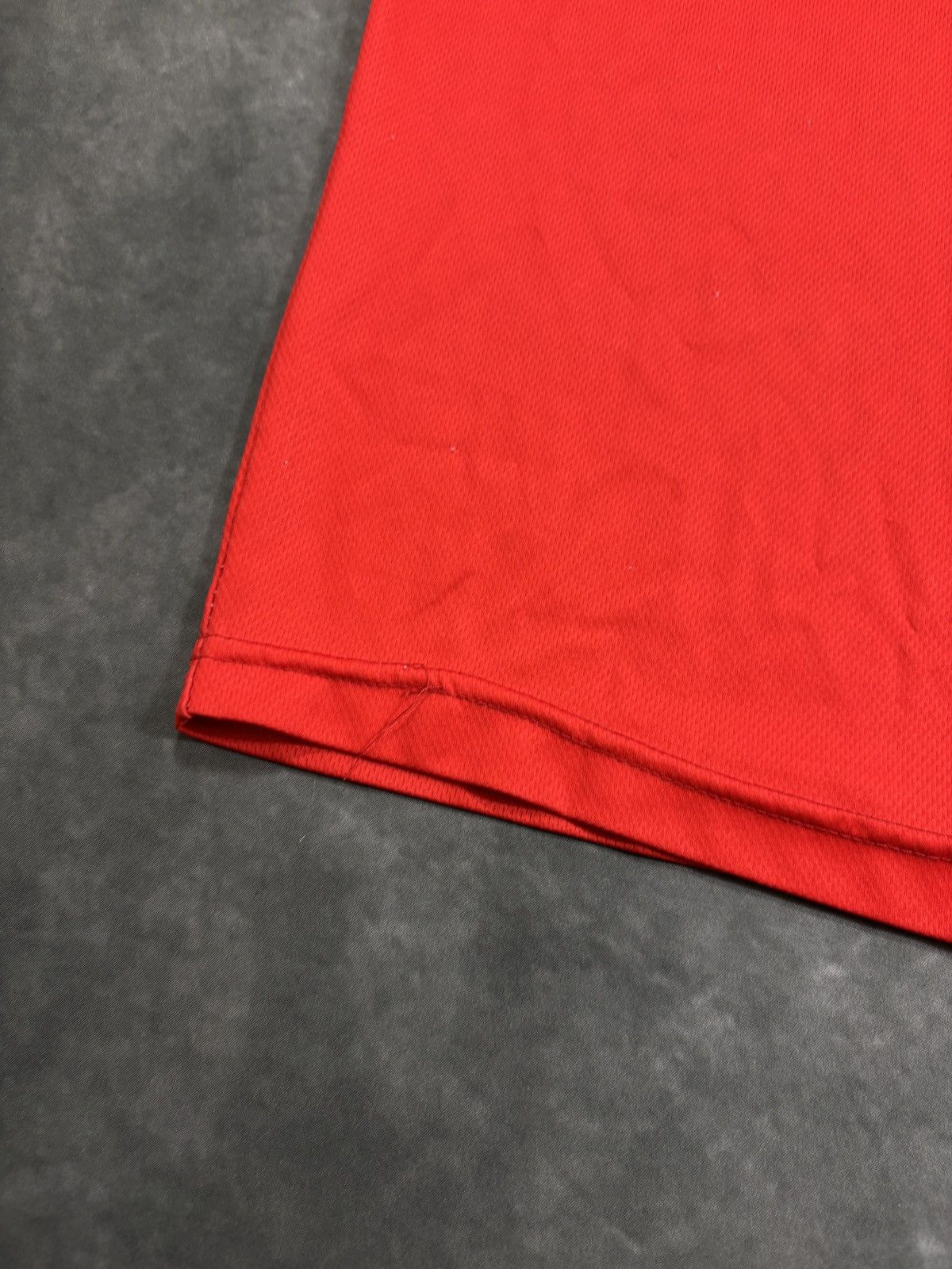 Vintage Vintage Portugal Soccer Jersey Collar All Over Print 2000s S Size US M / EU 48-50 / 2 - 8 Thumbnail