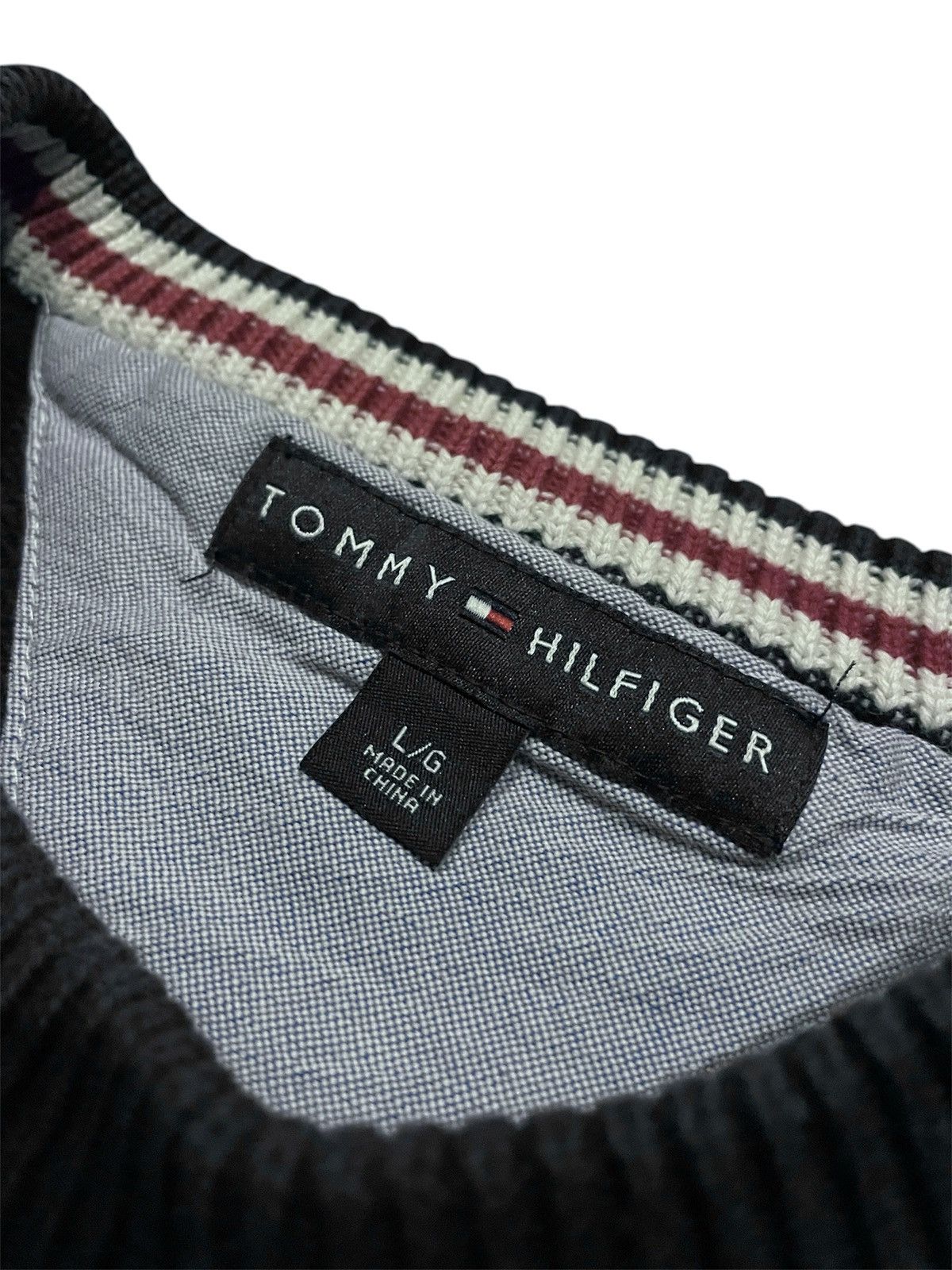 Tommy Hilfiger Tommy Hilfiger Navy Knit Crewneck Sweater Size US L / EU 52-54 / 3 - 3 Thumbnail