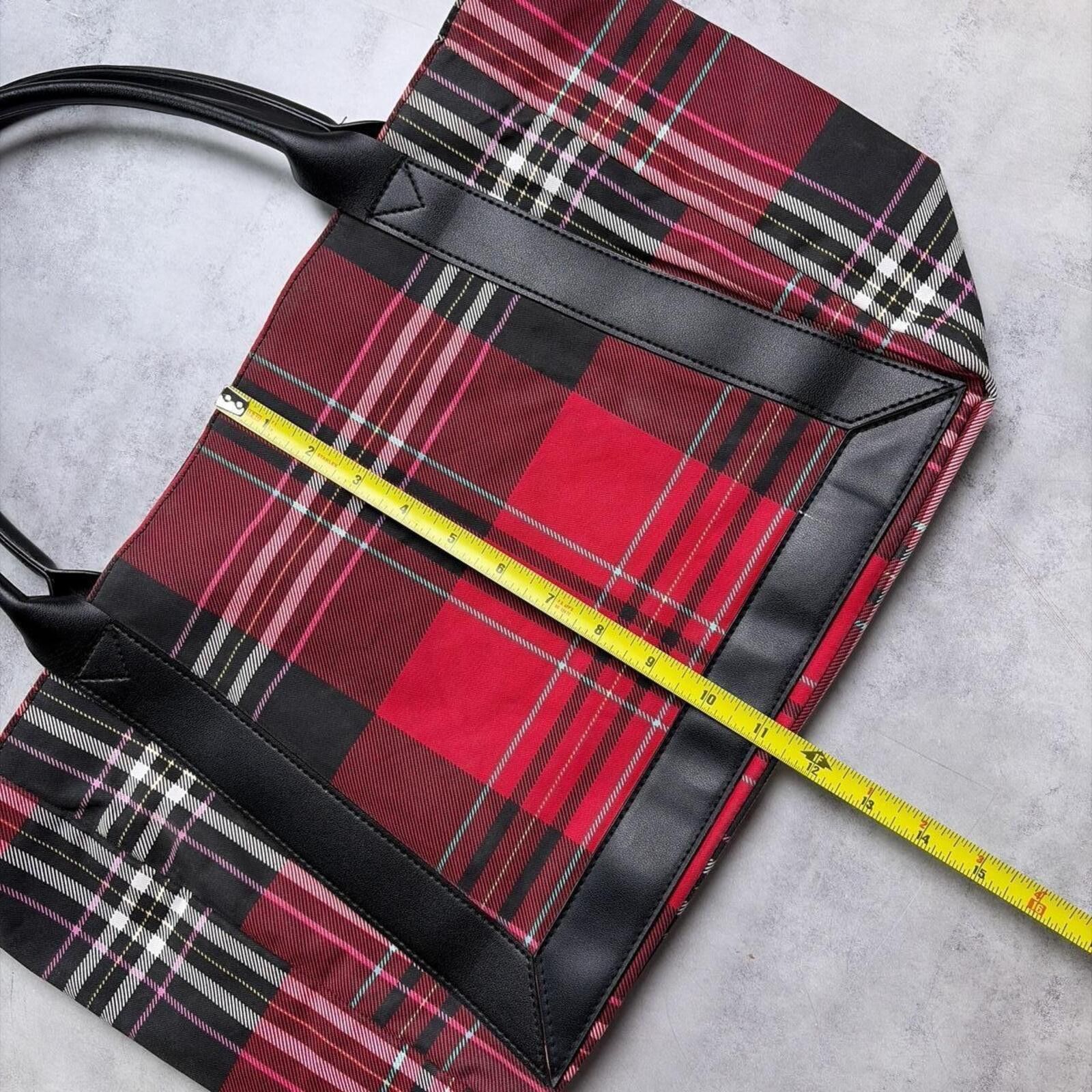 Other Y2K Red Victoria’s Secret Grunge Plaid Tote Bag Size ONE SIZE - 7 Thumbnail