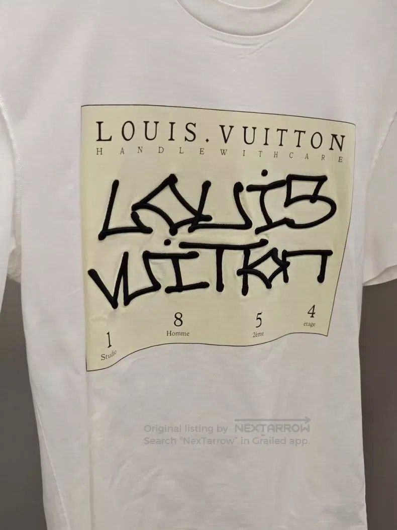 Louis Vuitton Louis Vuitton Embroidered monogrammed white short sleeve T Size US L / EU 52-54 / 3 - 5 Thumbnail