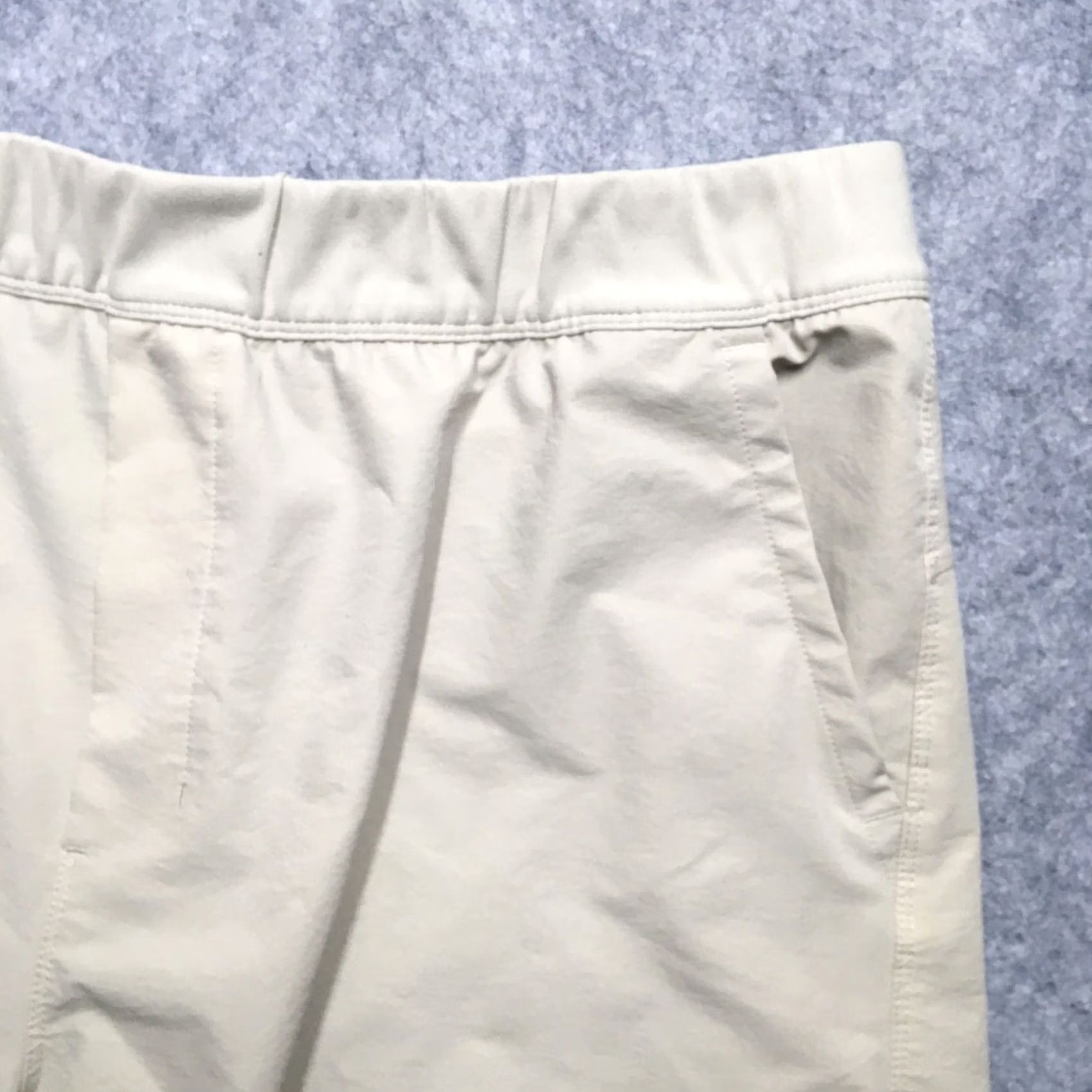 Vintage Public Rec Public Rec Performance Shorts Men 40 Beige 7" Pockets Athleisure Basic Relaxed 7 in Inseam Beige Men 40 Athletic Logo Sports Size US 40 / EU 56 - 5 Thumbnail
