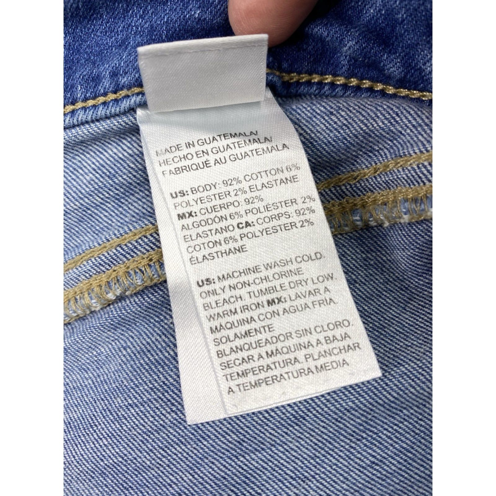 Vintage Chico's Jeans Cropped Slim Leg High Rise Blue Denim 16 Slimming Pockets 5-Pocket Womens Boys Girls Vintage No Size 38" / US 16 / IT 52 - 7 Thumbnail