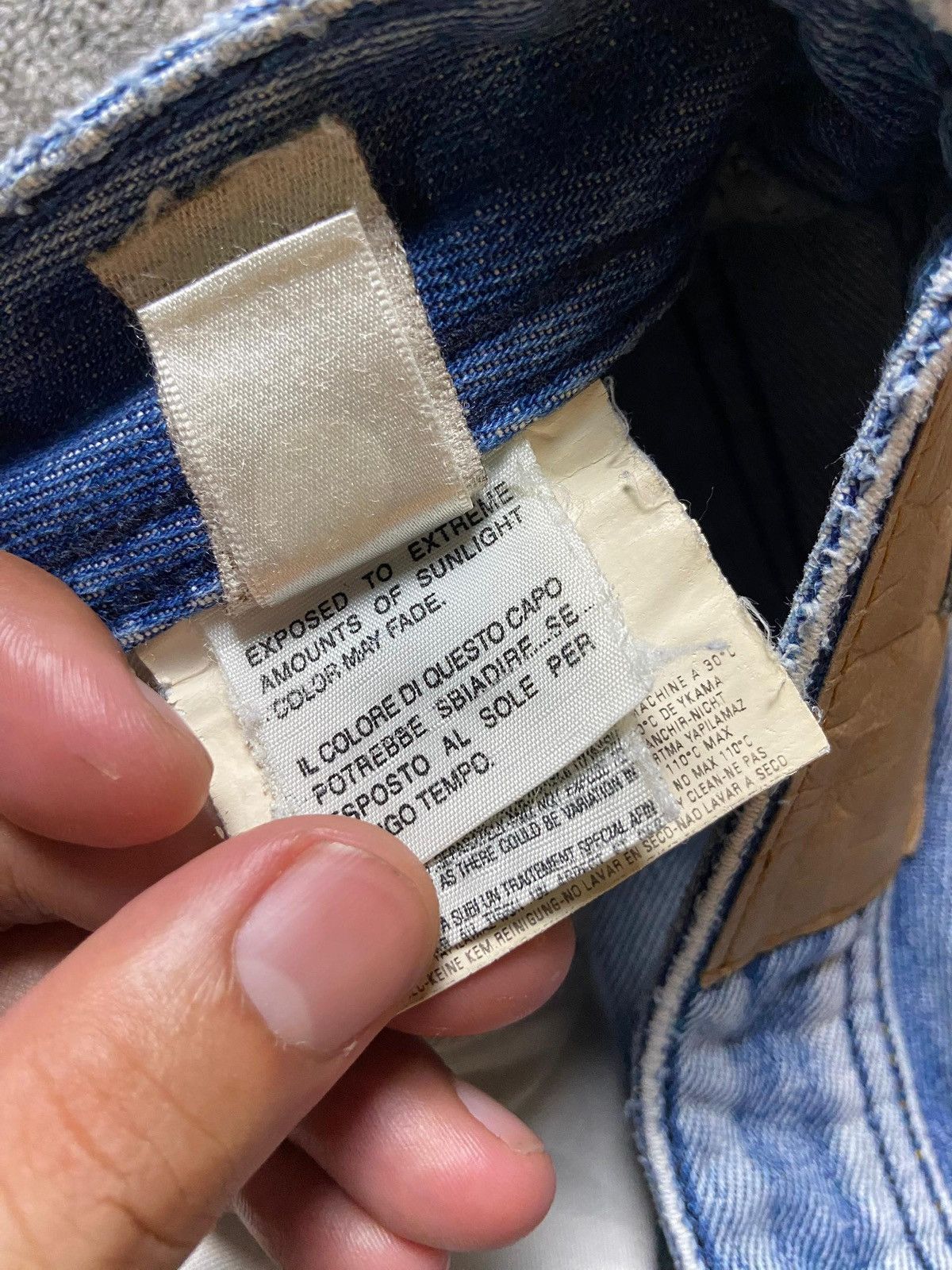 Diesel × Vintage Diesel Factory x Zathan Distressed Denim Jeans (123) Size US 31 - 6 Thumbnail