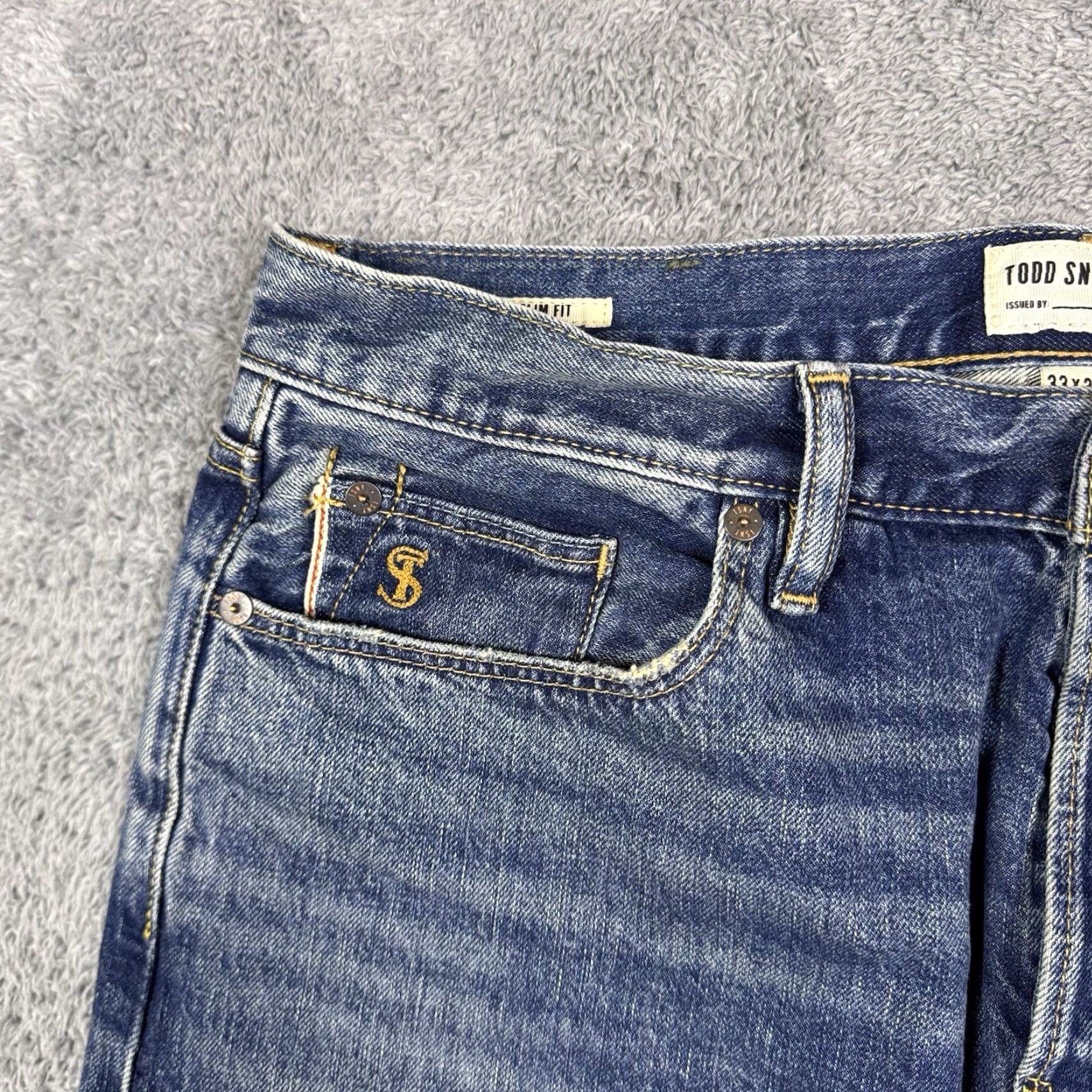 Todd Snyder Todd Snyder Jeans Men’s 33x32 Button Fly Selvedge Denim Blue 12.5oz Distressed Slim Straight 5-Pocket Regular Rise Mens Regular Fit Vintage Style Size US 33 - 2 Thumbnail
