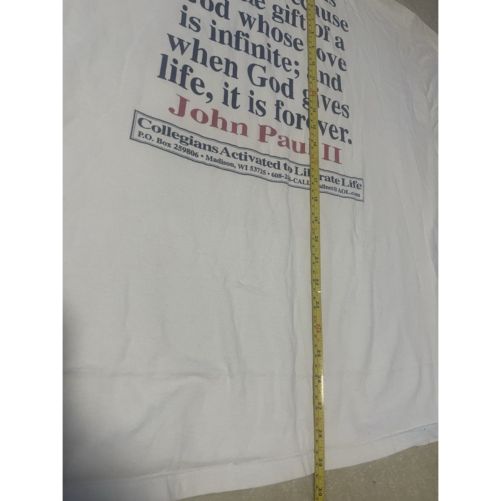 Other Vintage Virgin Mary “Sweet Kissing” Religious Jesus Tshirt Size US XXL / EU 58 / 5 - 6 Thumbnail