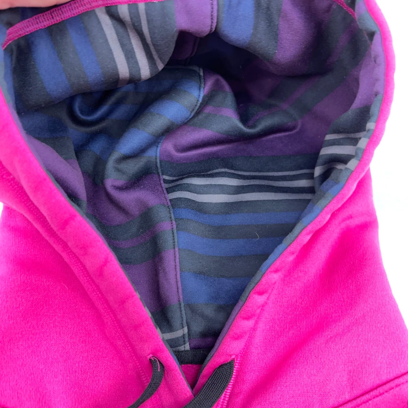 Under Armour Under Armour Hoodie Women Small Pink Sweatshirt Pullover Hooded Fleece Logo Pockets Solid Colorful Modern Sports Womens Size S / US 4 / IT 40 - 4 Thumbnail