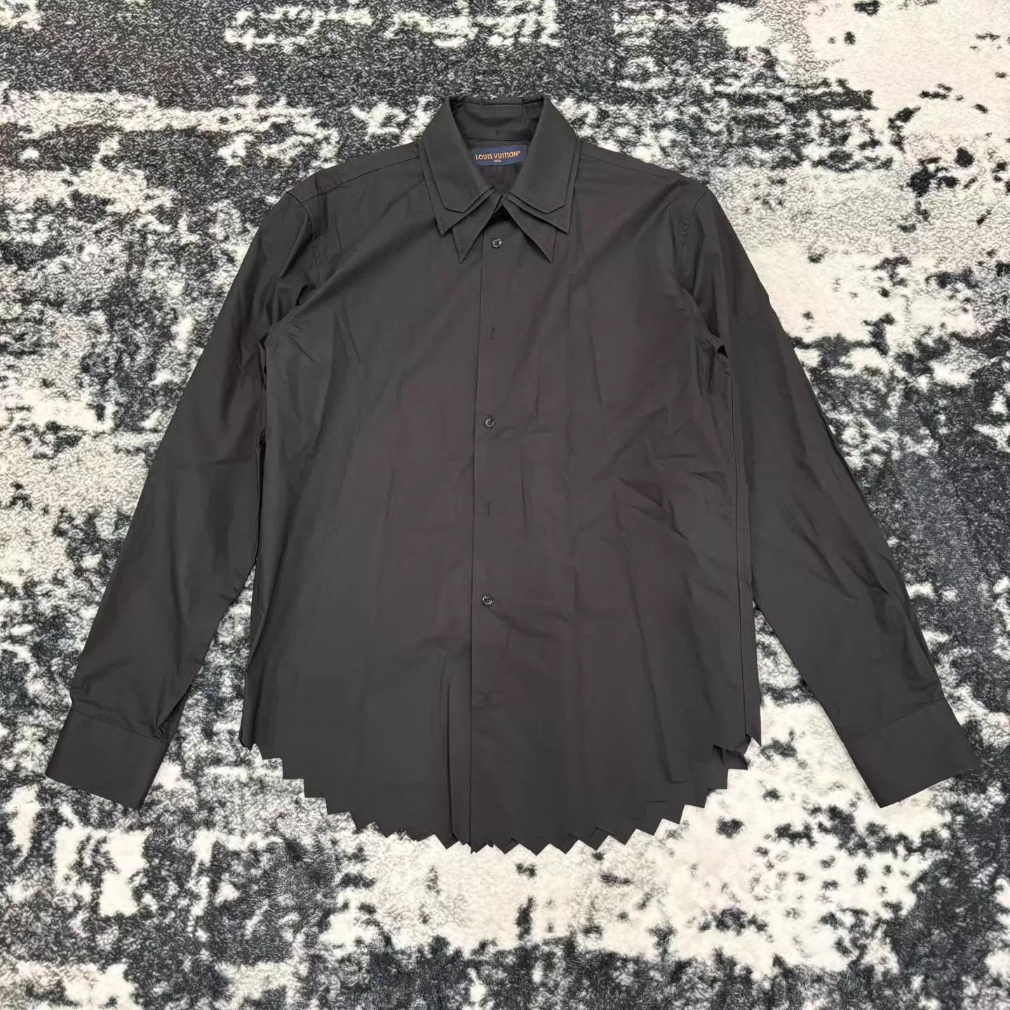 Louis Vuitton LV Runway Black Layered Collar Shirt L Size US L / EU 52-54 / 3 - 1 Thumbnail