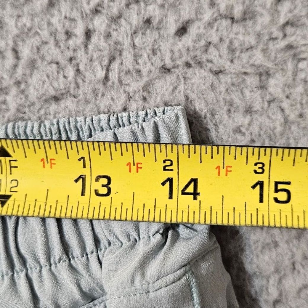 Lululemon Lululemon Women's Green Hotty Hot Short II 2.5" Size 10 Size 32" / US 10 / IT 46 - 6 Thumbnail