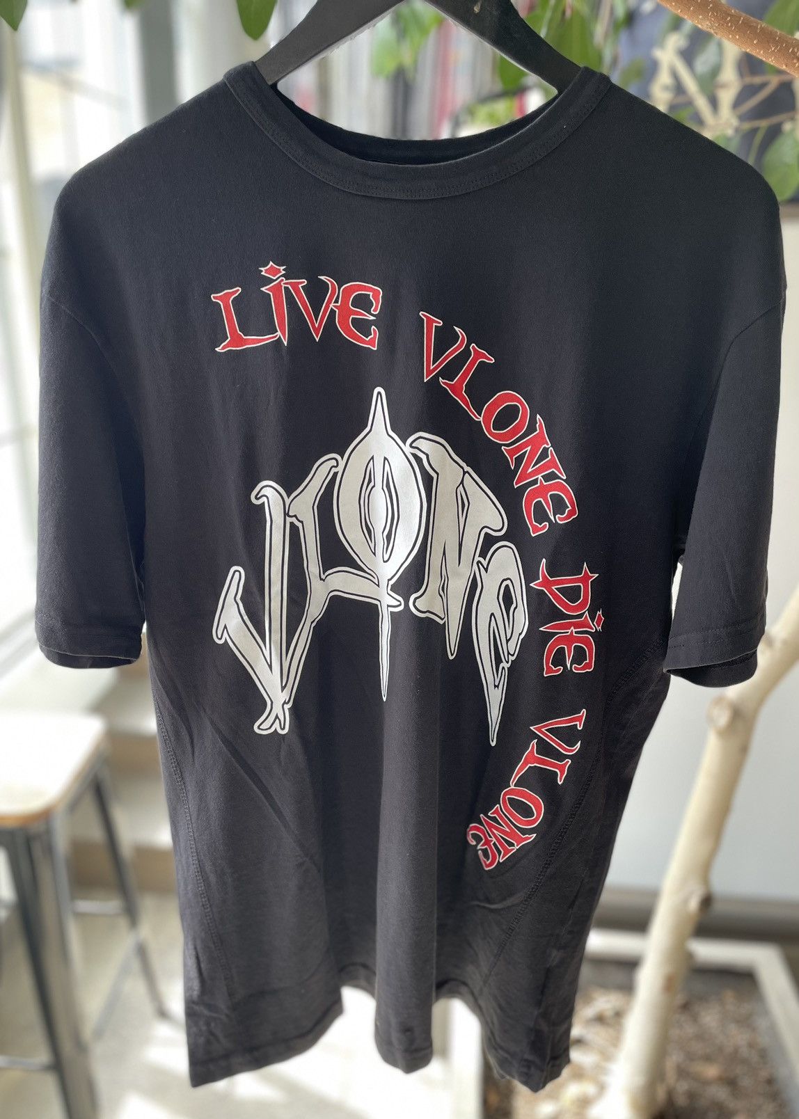 Vlone Vlone Omen Short-Sleeve T-Shirt Size US M / EU 48-50 / 2 - 1 Thumbnail
