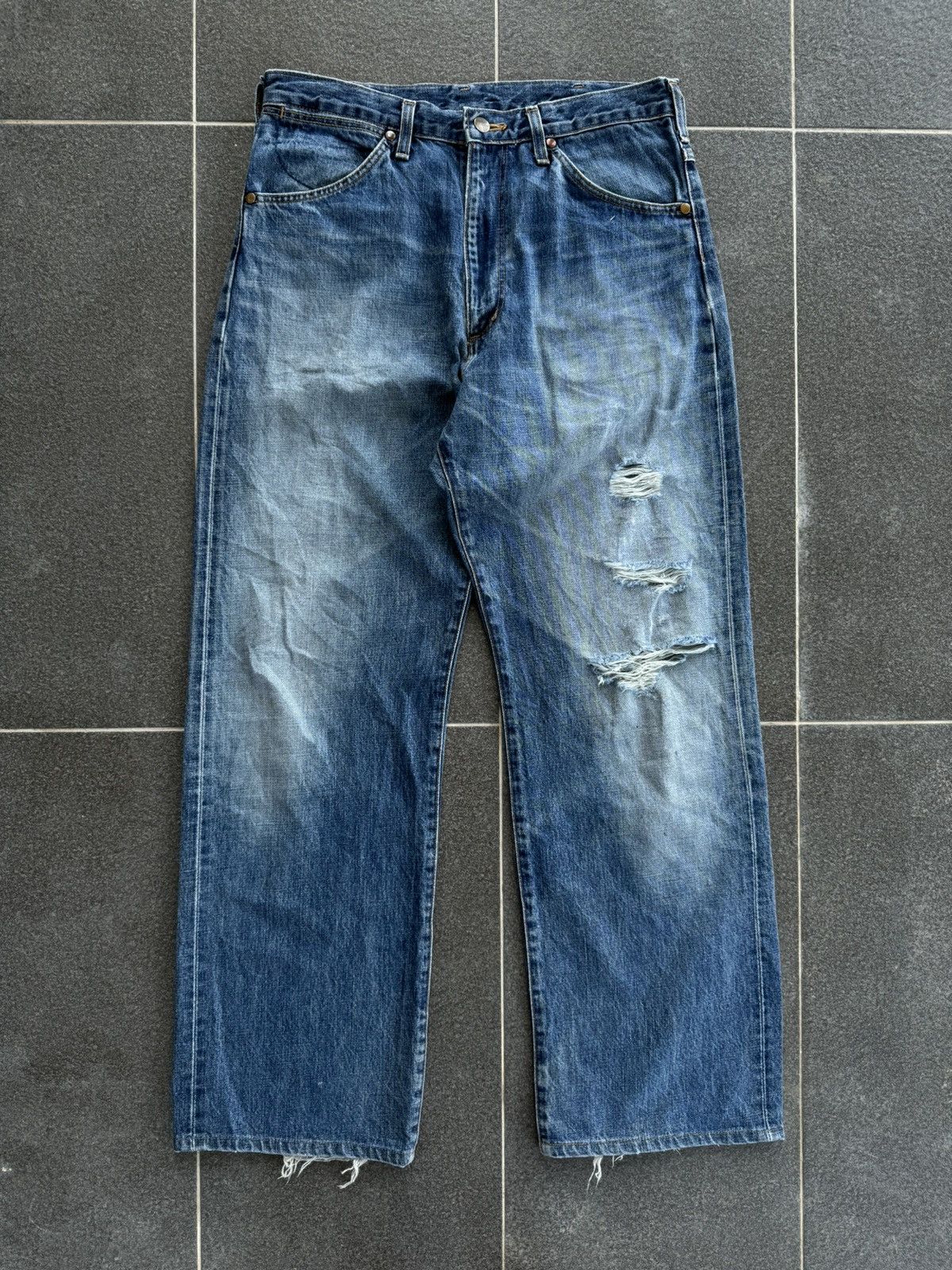 image of Archival Clothing x Vintage 80's VTG Distressed Selvedge Wrangler Loose Style Baggy Jeans in Blue (