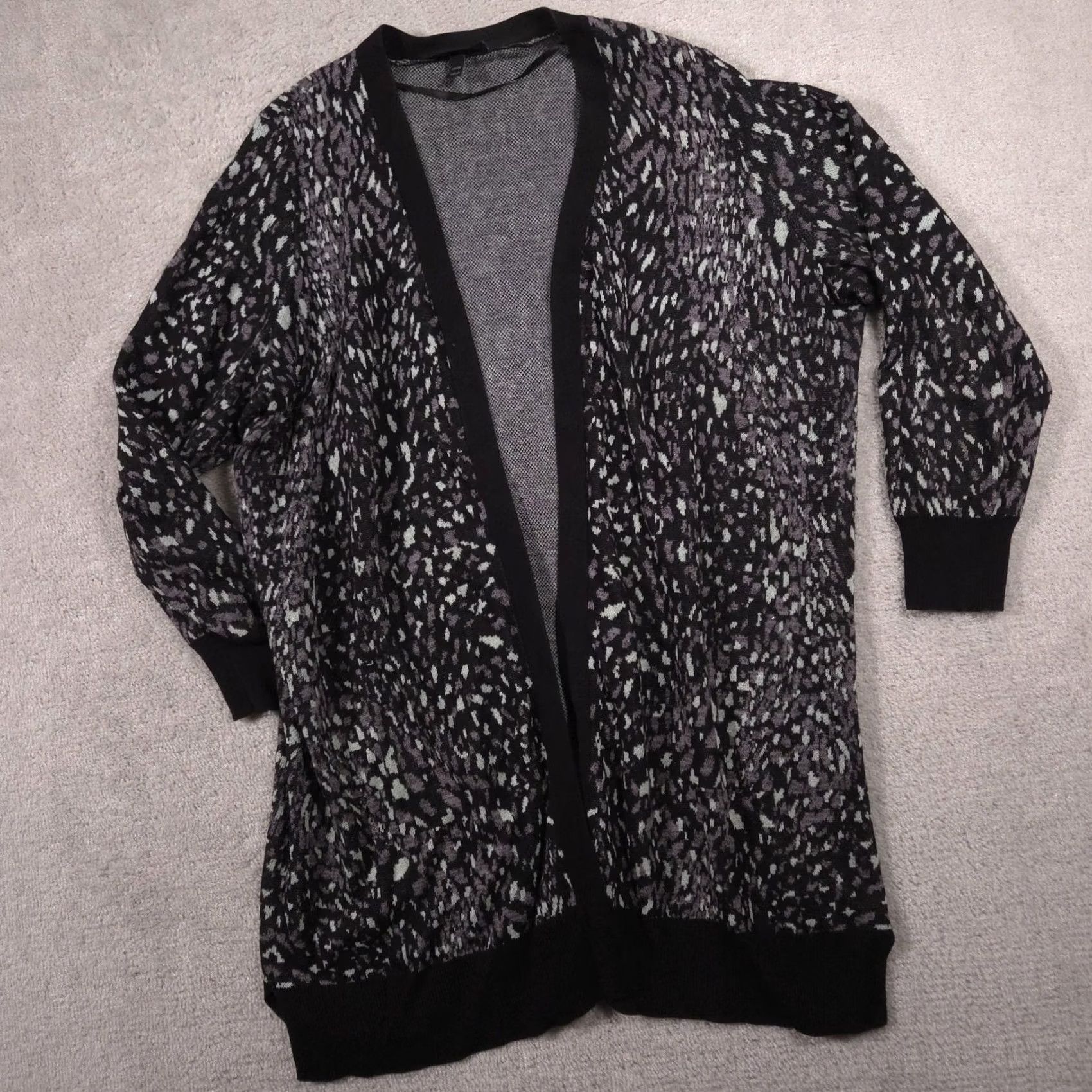 Vintage Lane Bryant Sweater Cardigan Womens 22/24 Black Animal Print Open Front Knit Size 3XL / US 20-22 - 2 Thumbnail