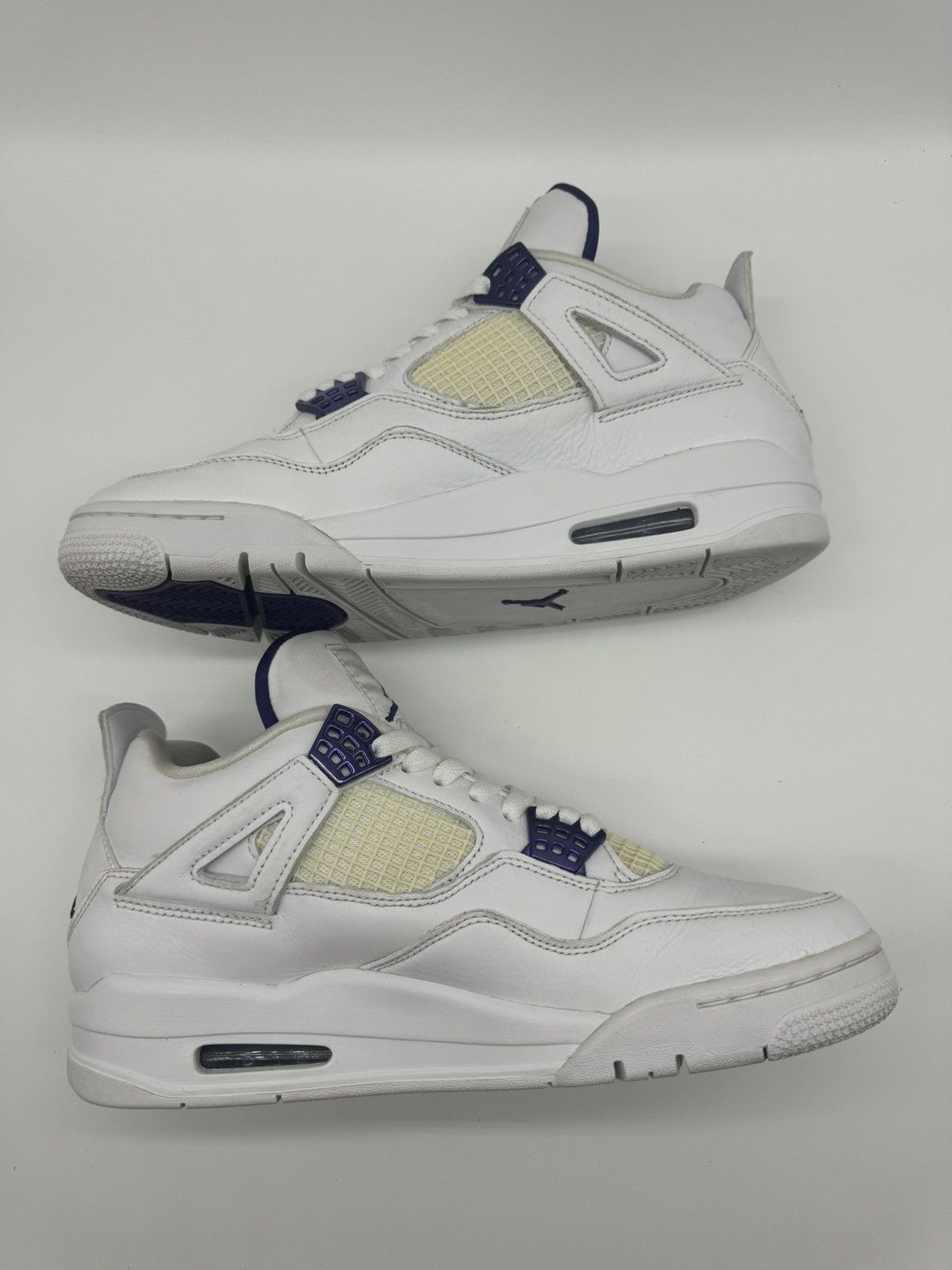 Jordan Brand Nike Air Jordan 4 Retro Purple Metallic Men’s Size 9.5 Size US 9.5 / EU 42-43 - 3 Thumbnail
