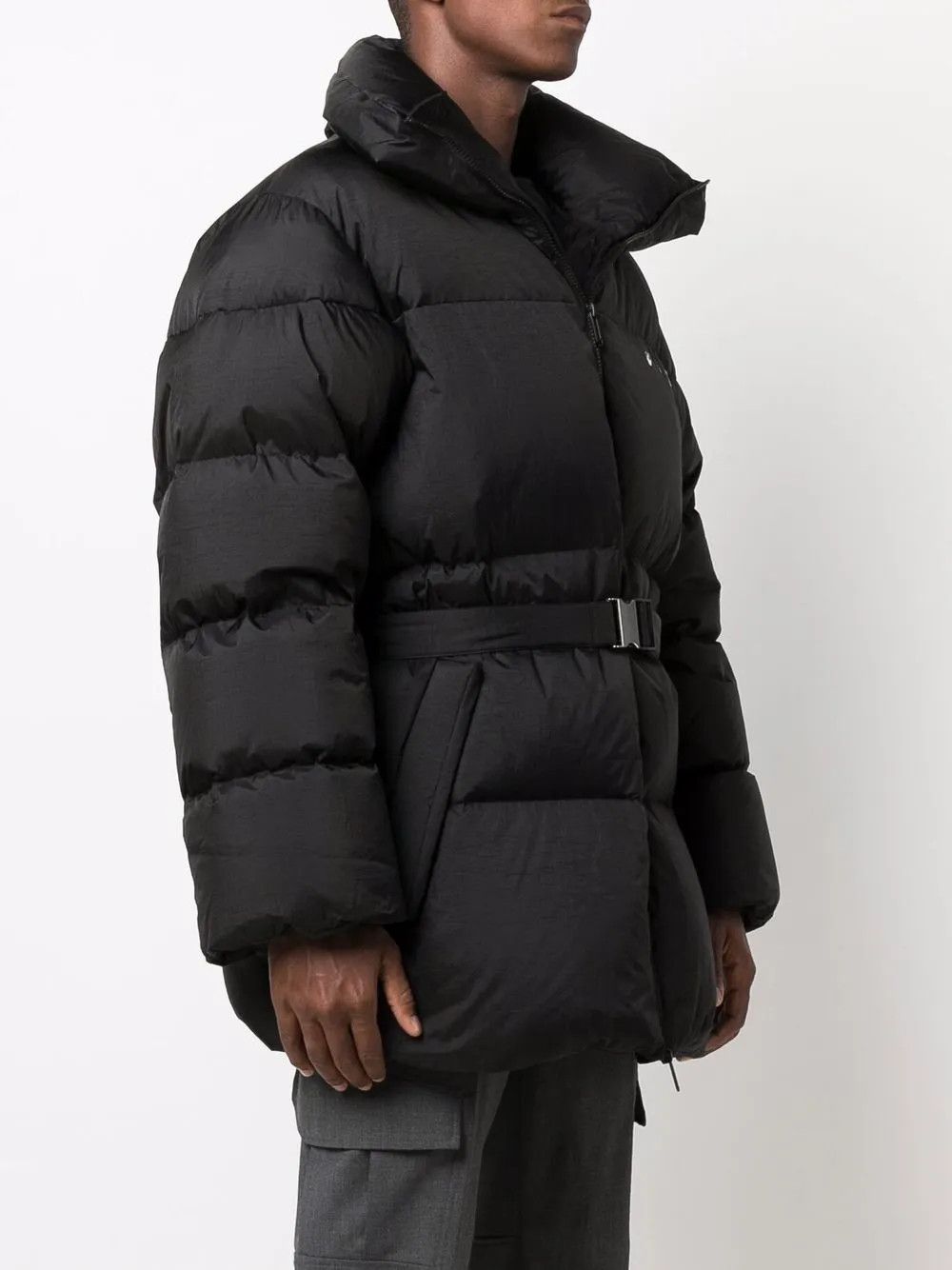Off-White o1gr1nt0125 Tuc Detail Puffer down Jacket in Black Size US XS / EU 42 / 0 - 3 Thumbnail