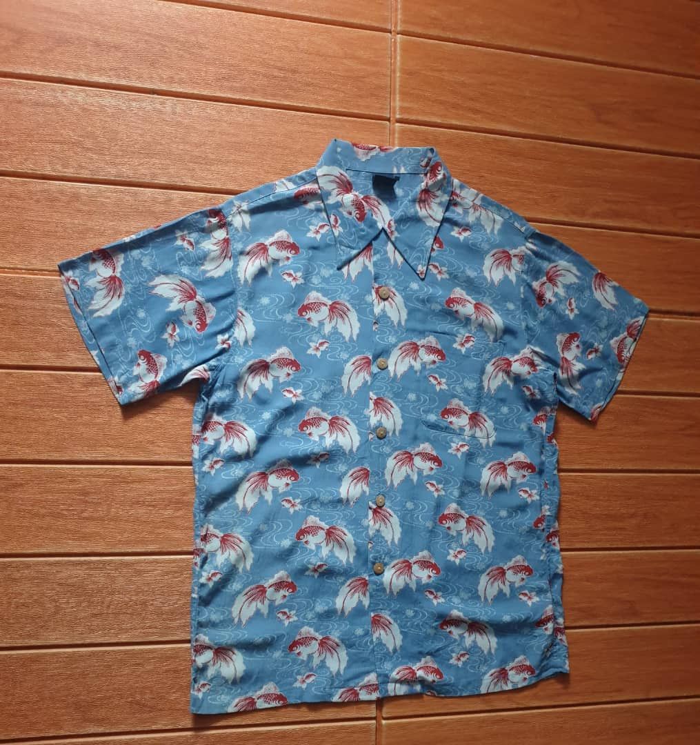 Japanese Brand 💥Gold fish red Japanese harajuku Hawaiian shirt Size US M / EU 48-50 / 2 - 6 Thumbnail