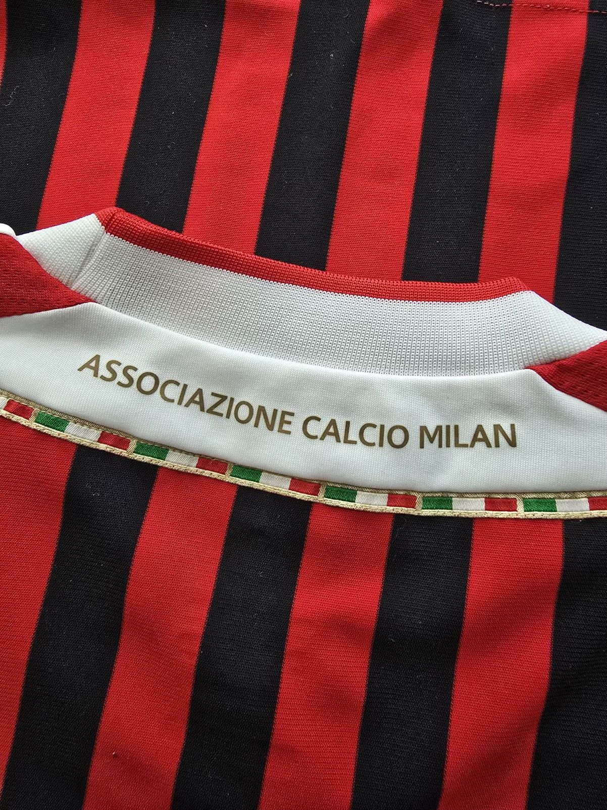Adidas AC Milan 2011-2012 Home Jersey Size US M / EU 48-50 / 2 - 6 Thumbnail
