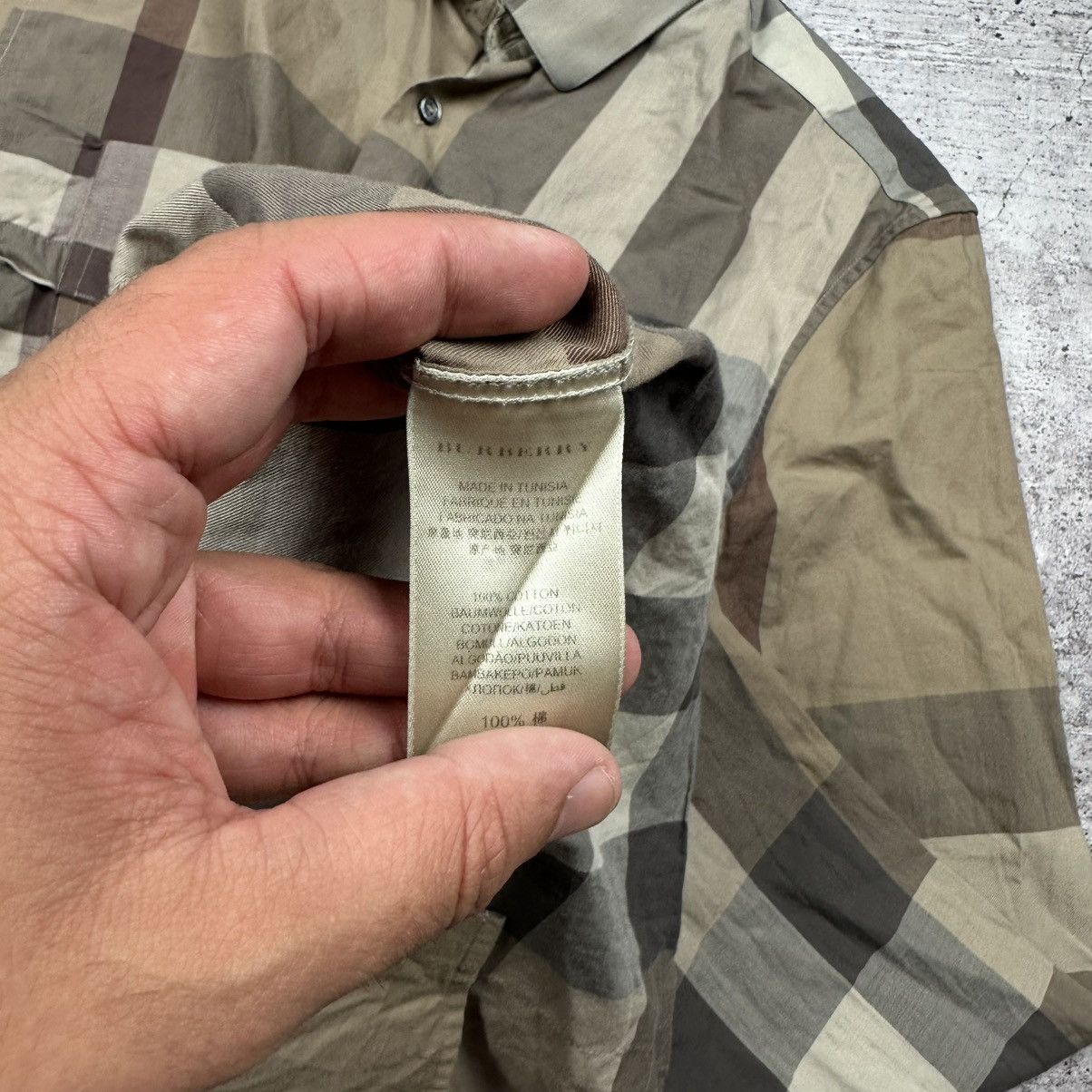 Burberry Burberry London Nova Check Full Patterned Button Up Shirt Size US M / EU 48-50 / 2 - 7 Thumbnail