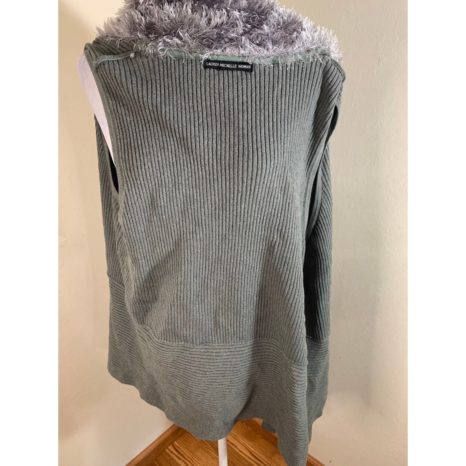 Other Lauren Michelle Faux Fur Vest (onesize) Size ONE SIZE - 9 Thumbnail