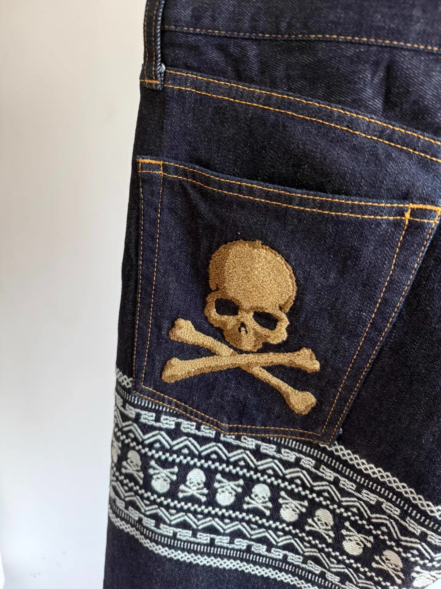 Mastermind Japan Mastermind Japan Gold Thread Jeans Q17 Size US 32 / EU 48 - 4 Thumbnail