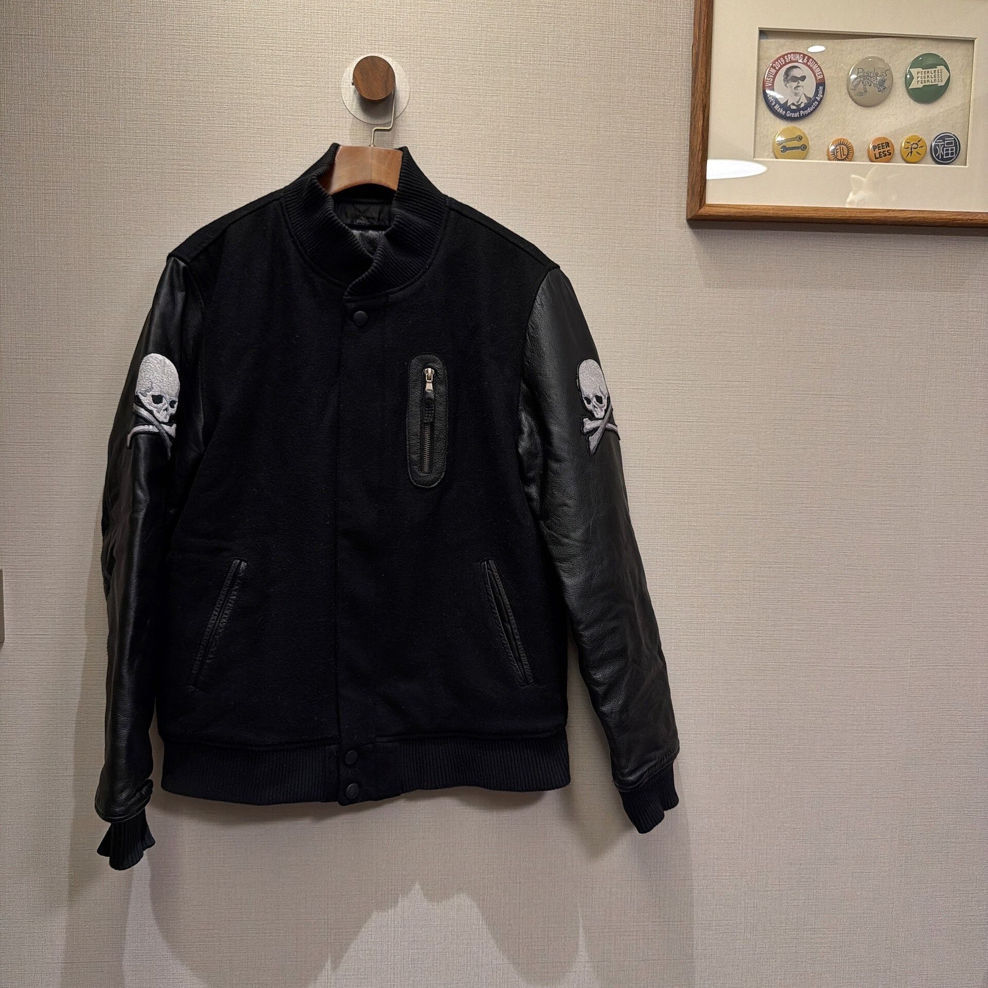 Mastermind Japan Mastermind Japan Leather Sleeve Baseball Jacket Size US L / EU 52-54 / 3 - 1 Thumbnail