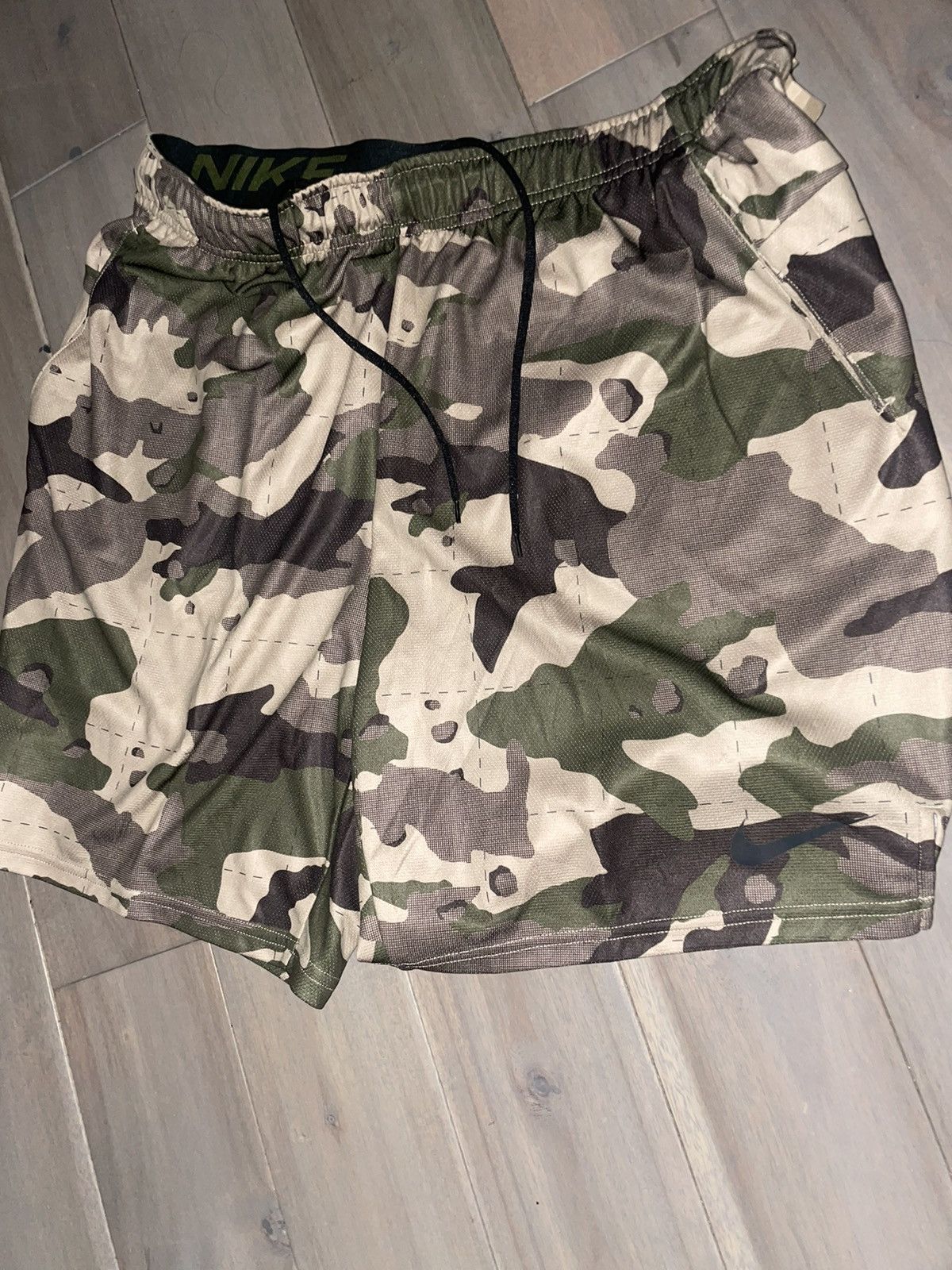 Nike Nike Dri-Fit Camo shorts Size US 33 - 1 Thumbnail