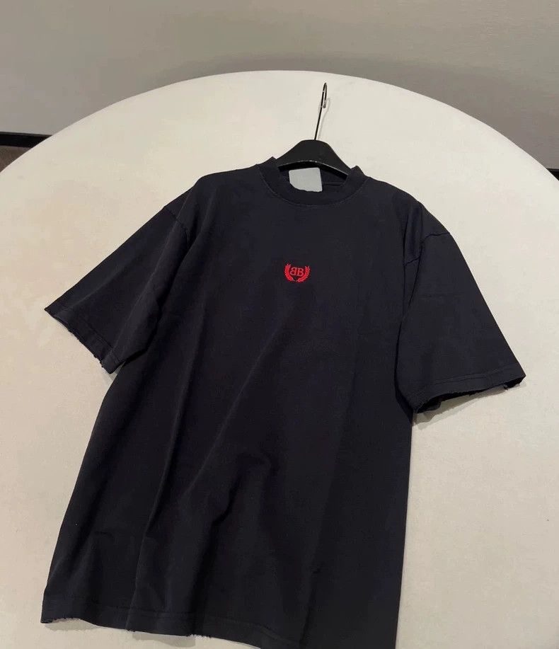 Balenciaga Balenciaga Black short-sleeved T-shirt with red ears of wh Size US M / EU 48-50 / 2 - 1 Thumbnail